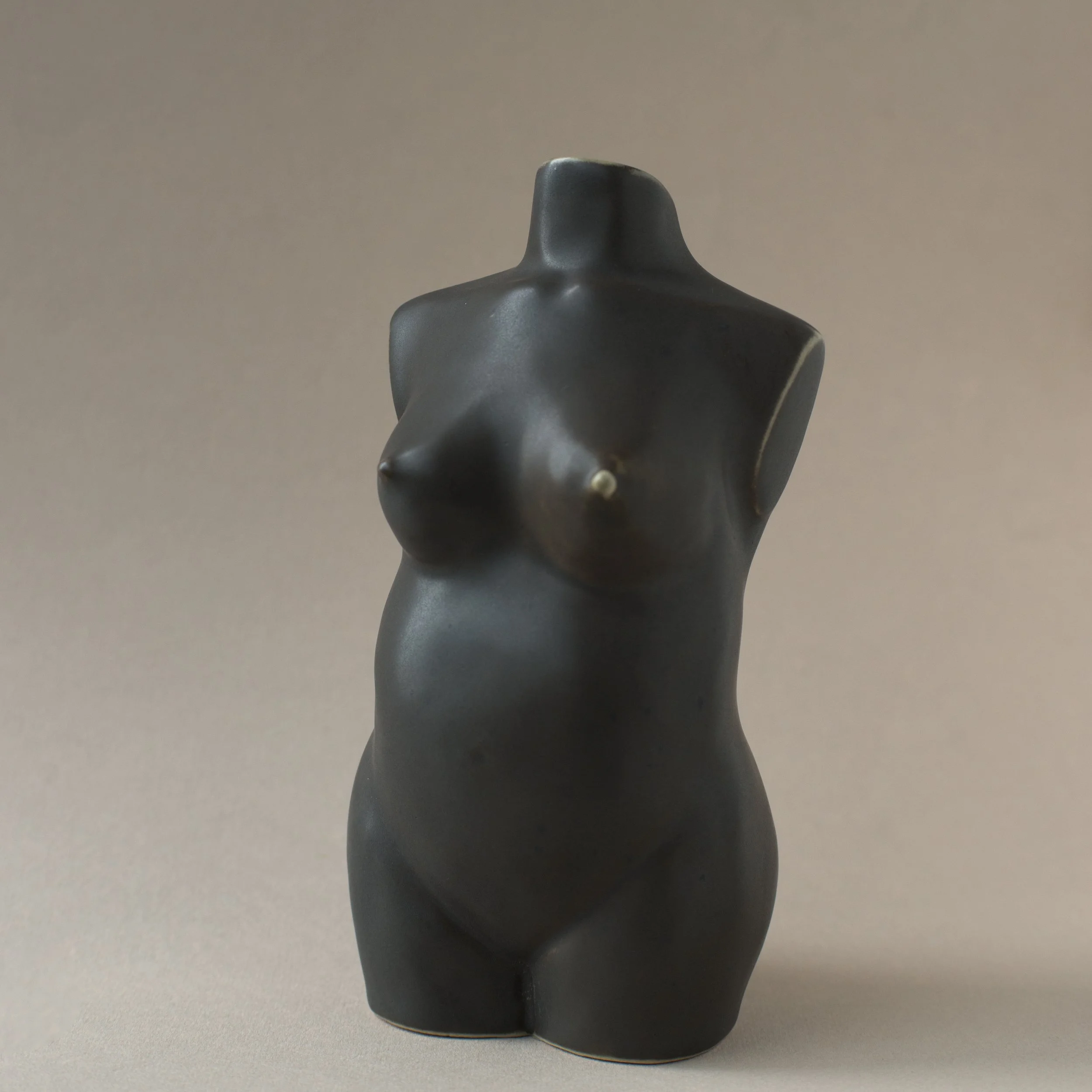 Emmanuelle jarrón / florero   $65