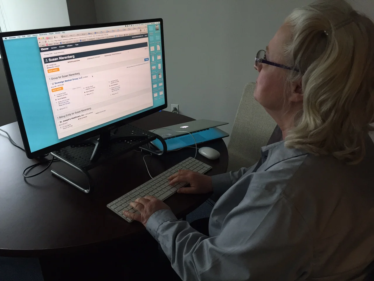  Later-stage testing: 8 Call Reps participated in one-on-one moderated sessions, with real data/software.&nbsp;We evaluated: • Core workflows • Design elements (icons,&nbsp;"cards" concept) • Drill-down UX (List &gt; Profile &gt; Group &gt; Office &g