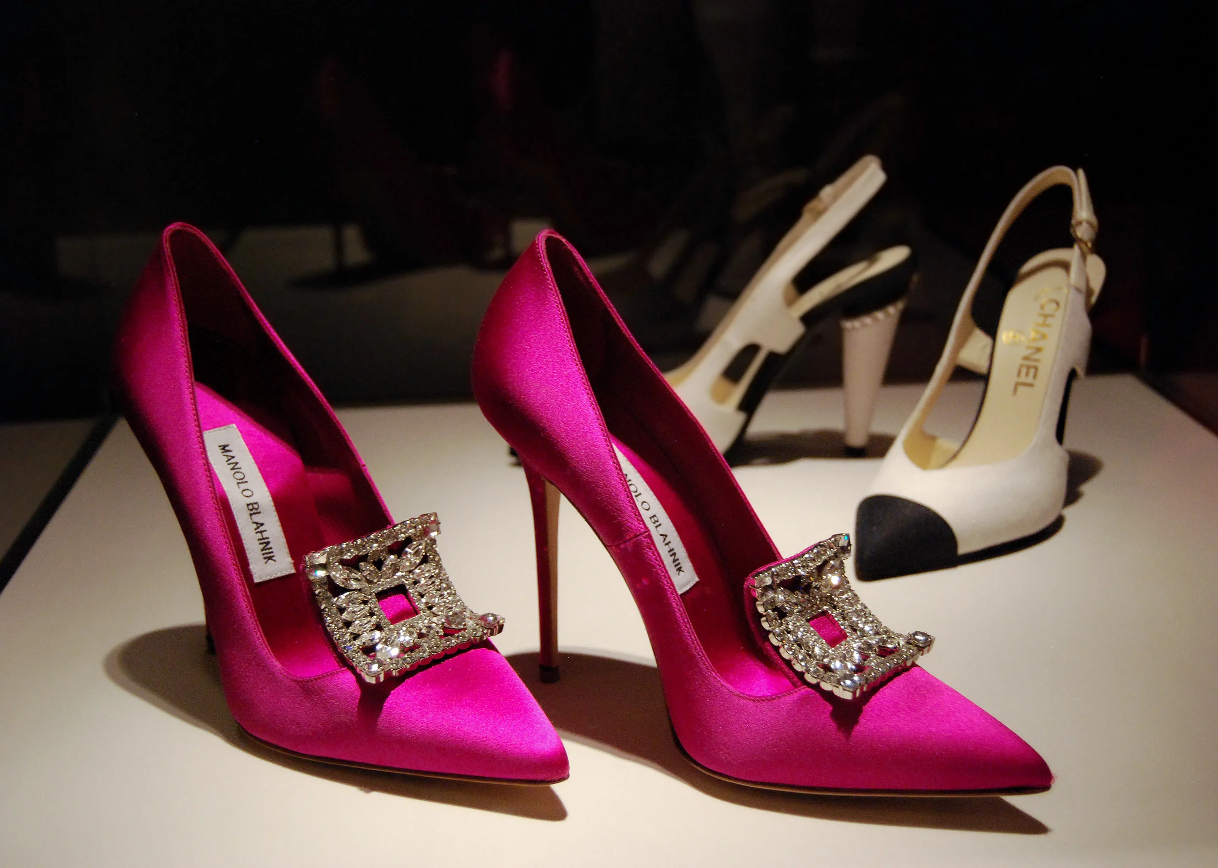 manolo blahnik borlak