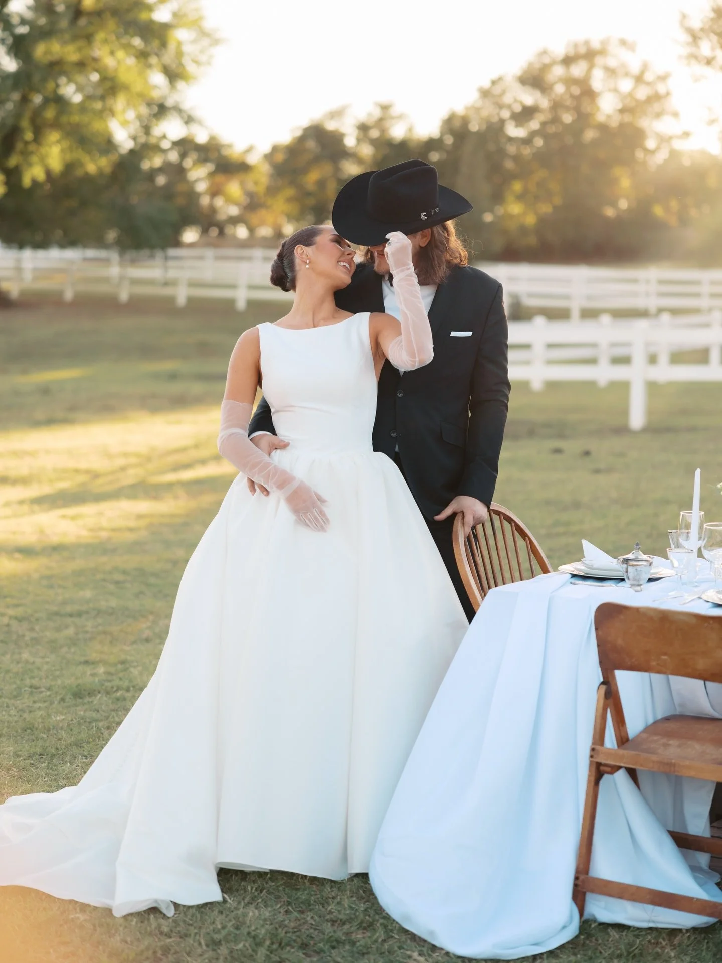 Thankful for the beauty our brides bring into our world &mdash; From our table to yours, wishing you a heartfelt Thanksgiving 🤎✨🥂

Photographer: @emilynicolephoto.co 
Venue: @finkranch @flintworkshop 
Hair &amp; MU: @dylonnspearhair &amp; @themakeu