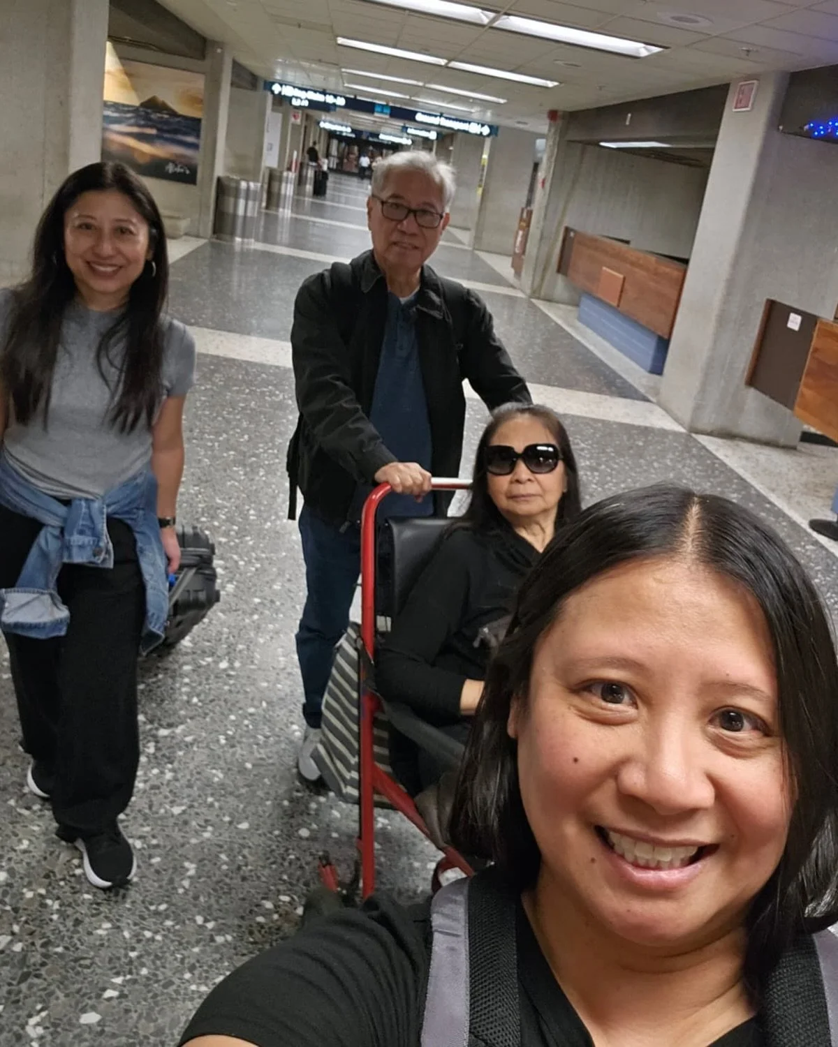 Can&rsquo;t believe it&rsquo;s been over 10 years since I&rsquo;ve visited O&lsquo;ahu. I wish it was under different circumstances but I am happy I was able to spend time with family.

Also took a trip down memory lane and drove past the house I liv