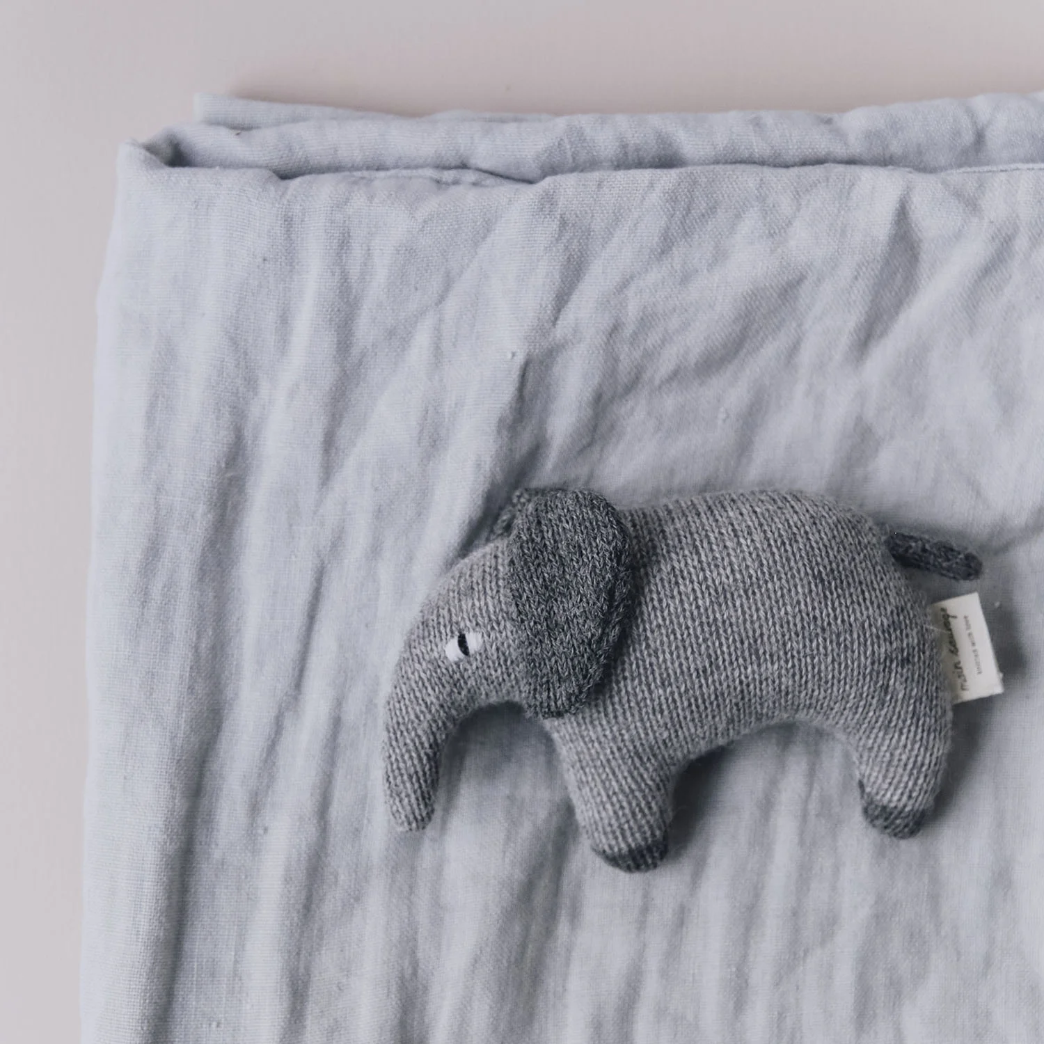 main-sauvage-elephant_5.jpg