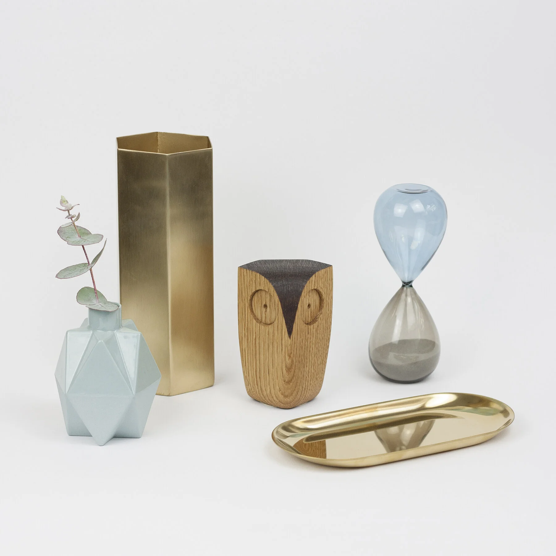 5 things to update your dressing table