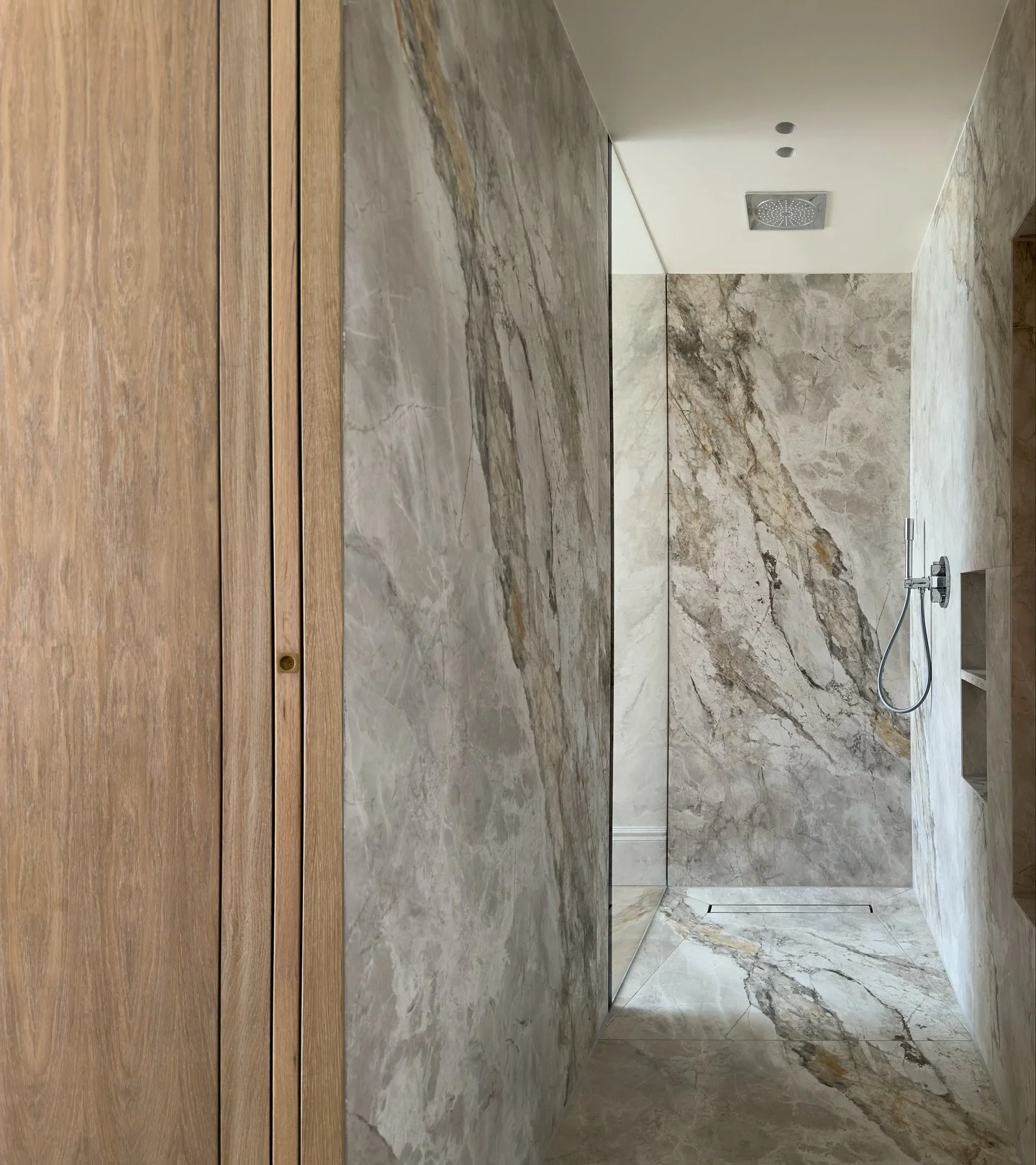 STONE meets WOOD

Marble meets Craftsmanship, This master bathroom was designed as more than just a functional room &mdash; it&rsquo;s a seamless retreat that connects elegance, detail, and comfort. 

Here&rsquo;s what makes it special:

✅ Large-form