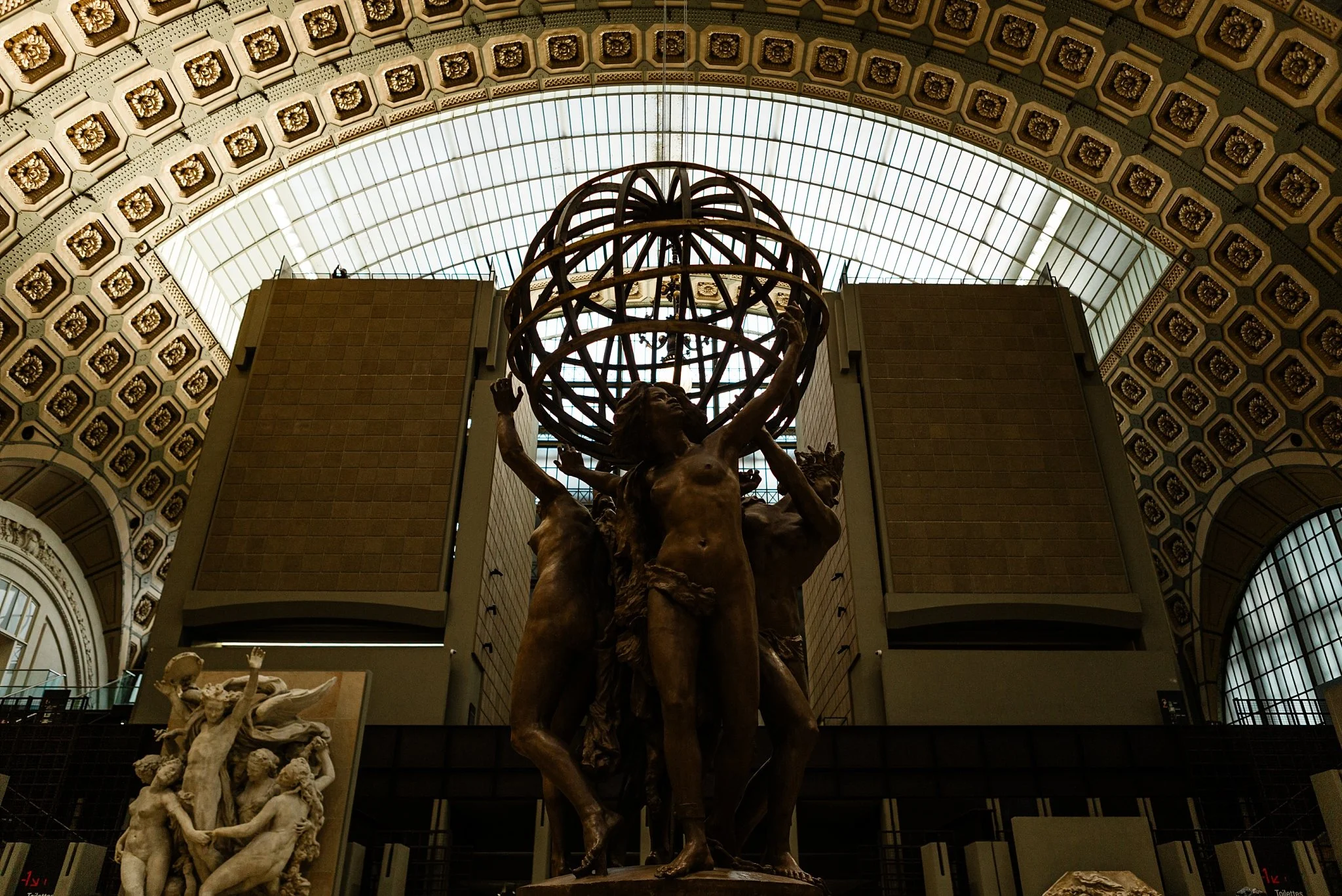 Heather_Mills_Photography_Paris_Landscape_Musee_D'Orsay_City_Glass_Ceiling.jpg