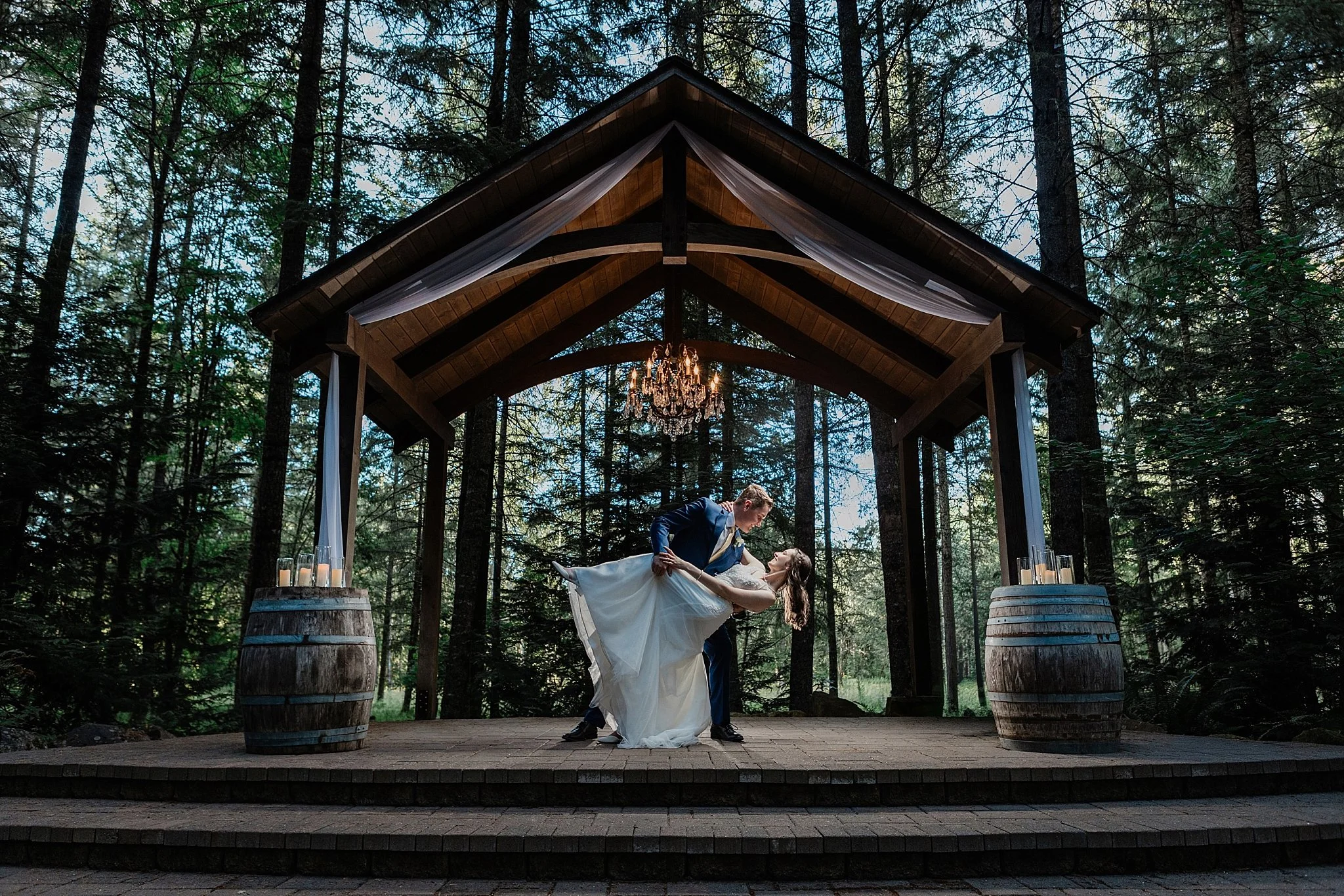 Heather_Mills_Photography_at_Three_Strands_Farm_Wedding_Venue_Lebanon_Oregon_Eugene_Oregon_Wedding_Photographer