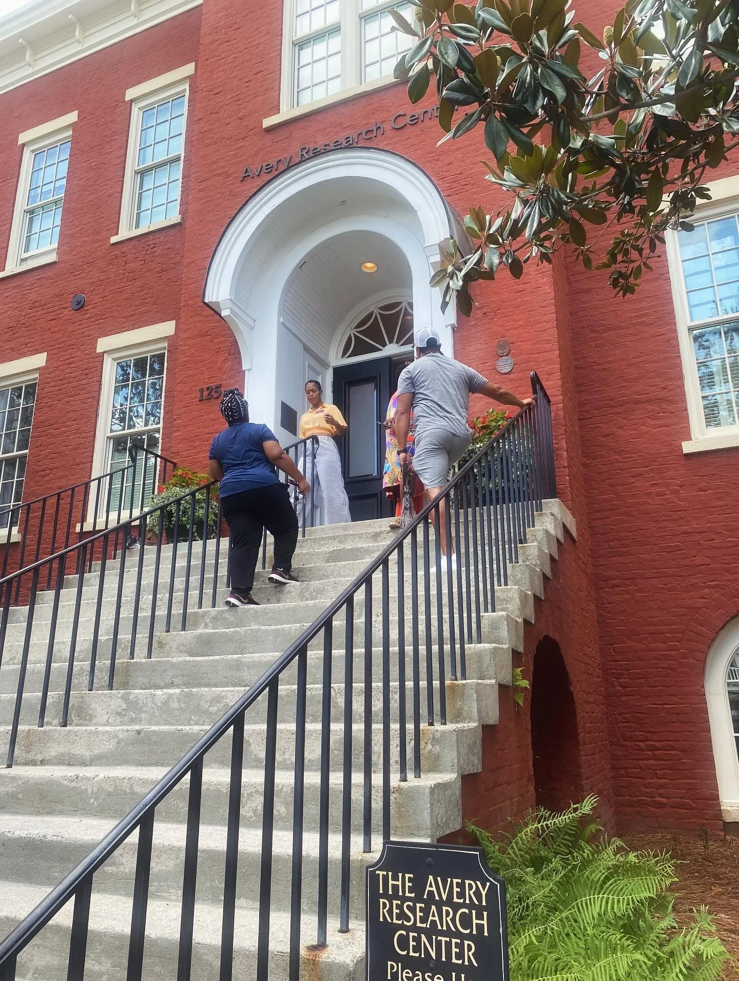 @blackmuseums #aaam2025 #charlestonsc @averyresearchcenter #jamesclyburn @iaamuseum #knowledge #power  The association of African American museums conference was amazing in 2025!! See y&rsquo;all next year in Philly!