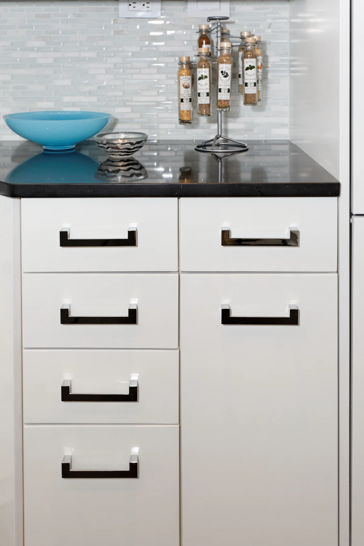 Houzz Windmill kitchen detail.jpg