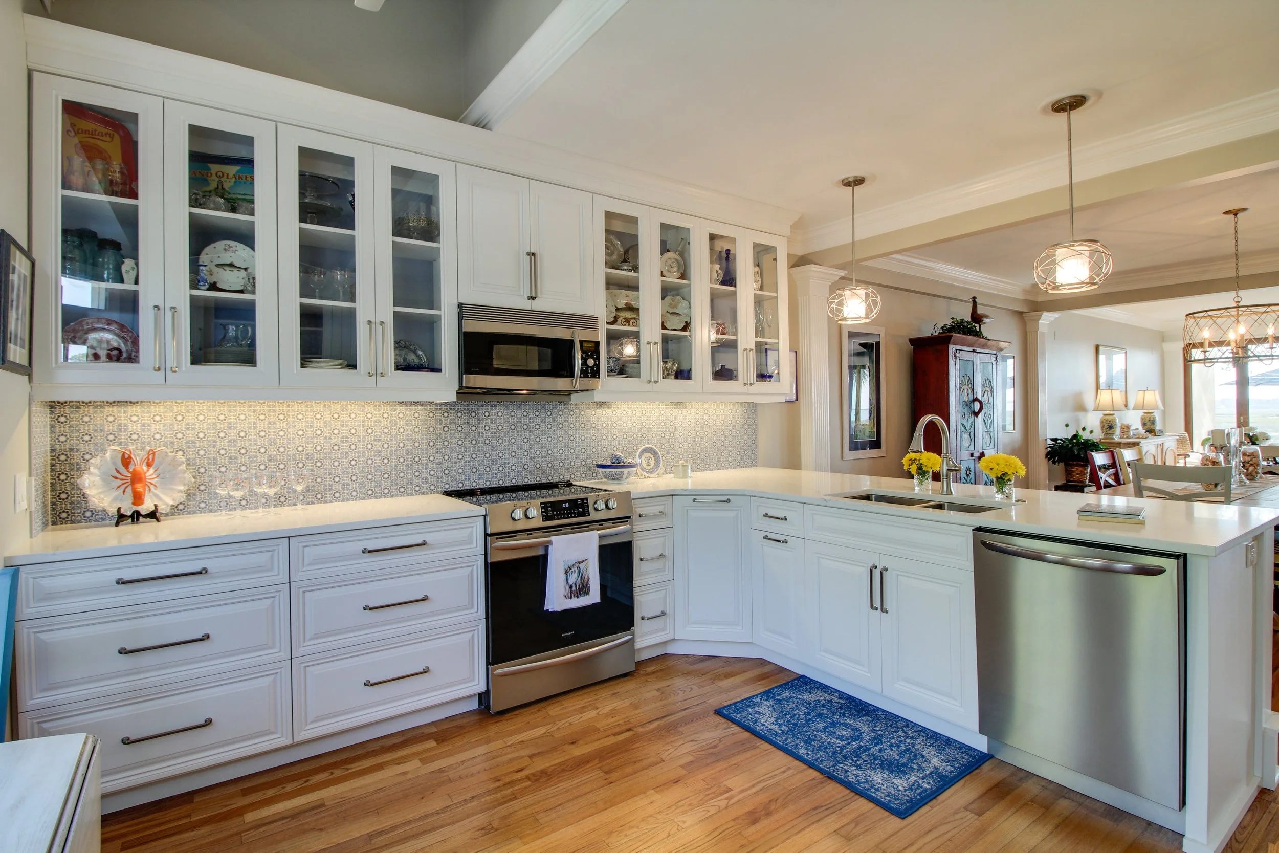 Traditional Transitional Kitchen Remodel by Signature Closets of the Low Country — Project 2 project photo