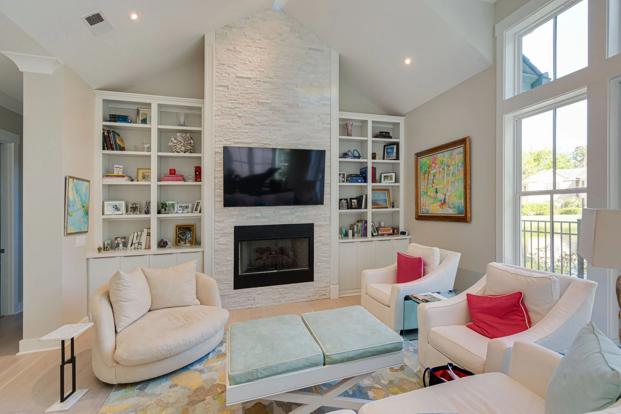 Living Room 4.jpg