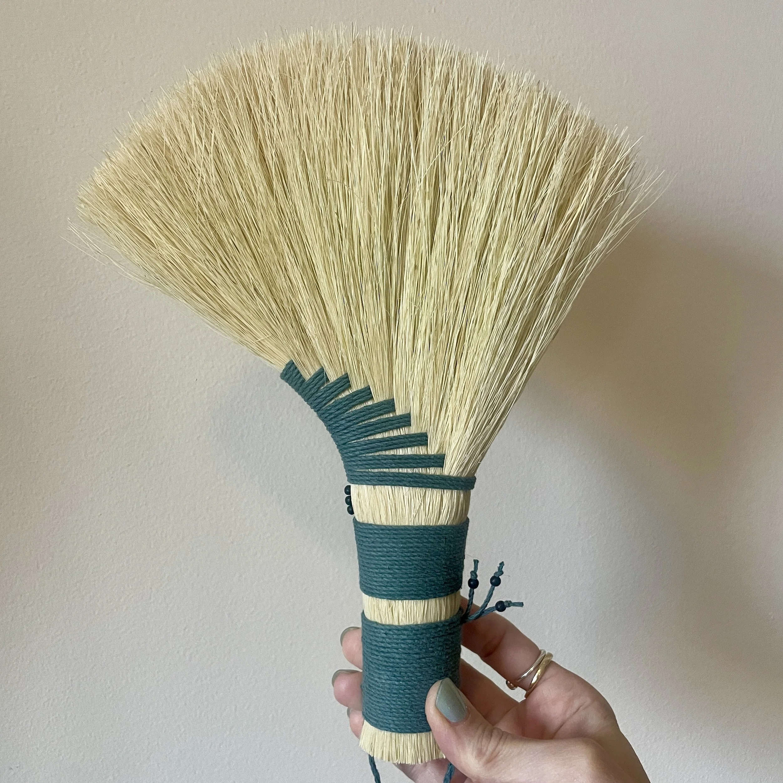 agave hand broom, green