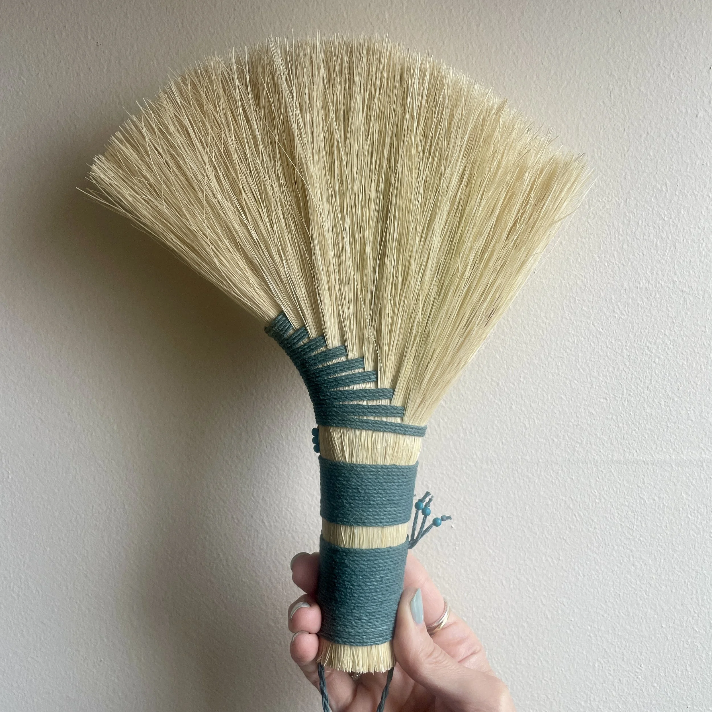 agave hand broom, green