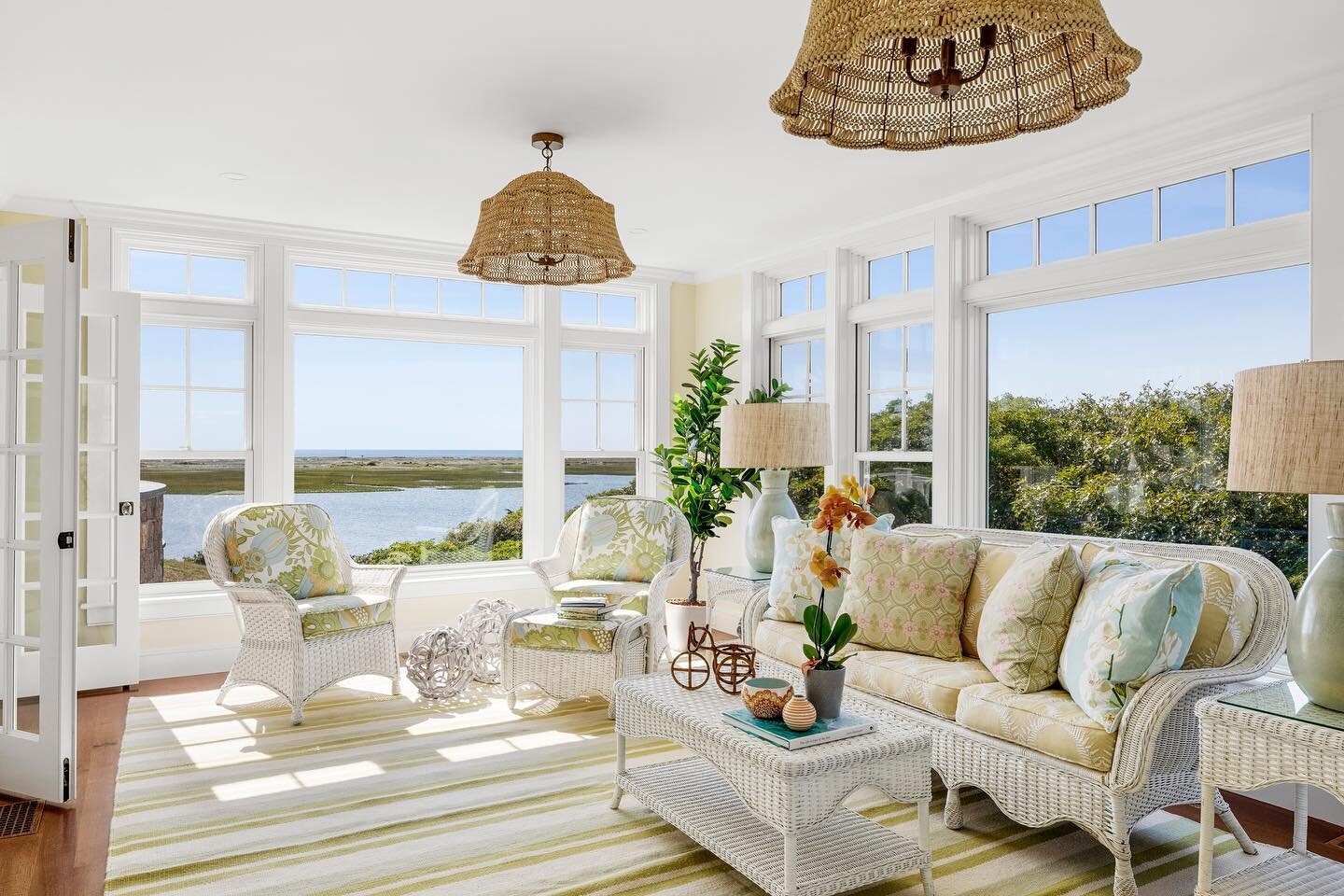 A classic sunroom is always a good idea...

Photography @gregpremru

#loveyourdigs #sunroomdecor #capecodstyle #capecodhomes #timelessdecor