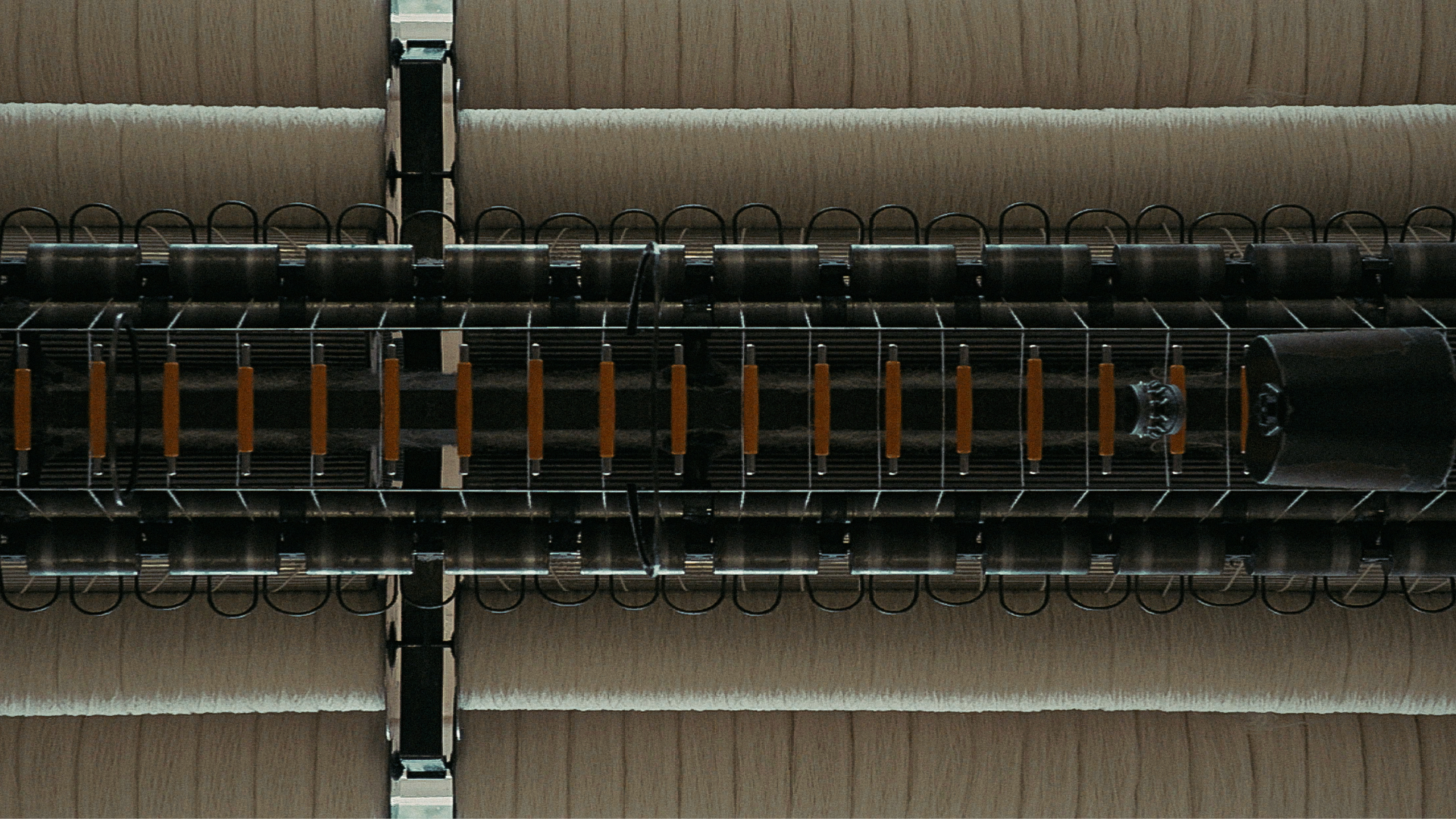 THE AGE OF DIGITAL : ANALOGUE STILL_5.jpg