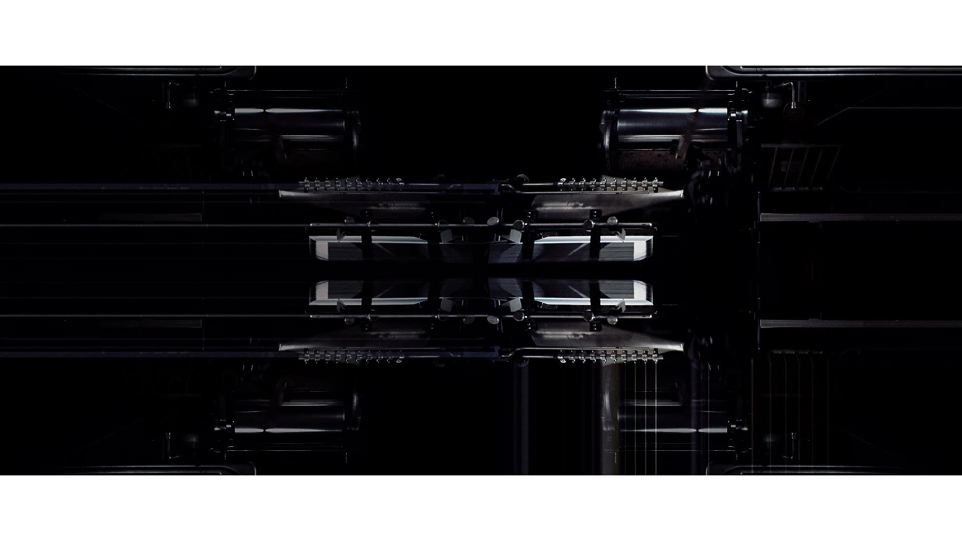 THE AGE OF DIGITAL : ANALOGUE STILL_11.jpg