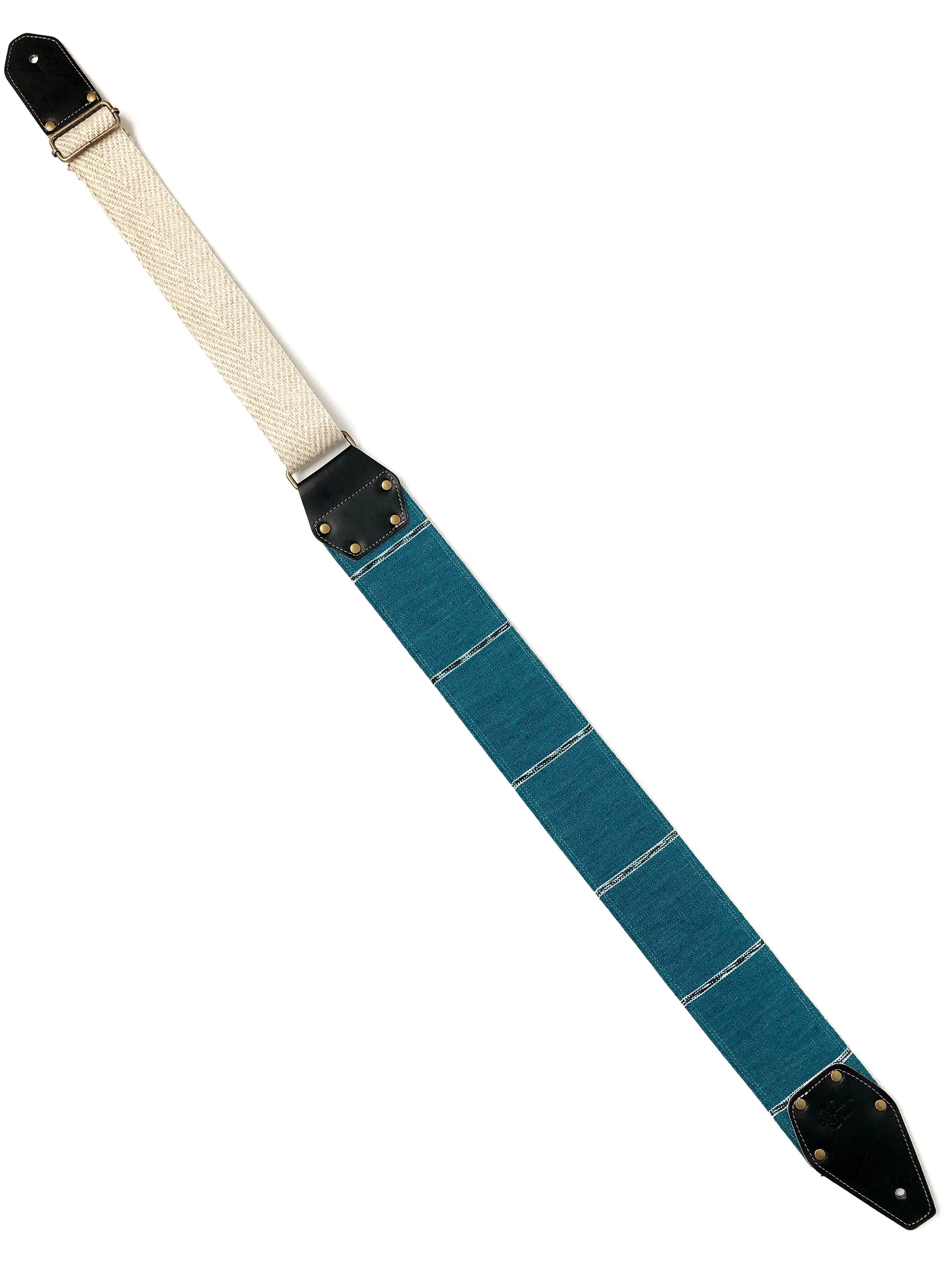 MaverickTurquoise4.jpg
