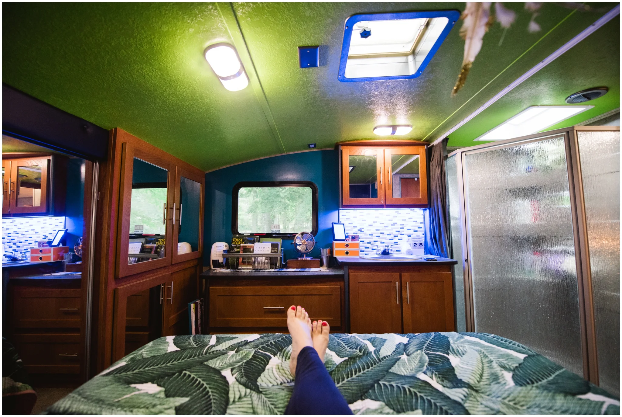 HOUSE TOUR! WANNA SEE INSIDE THE CAMPER? — Kermit & Trinity