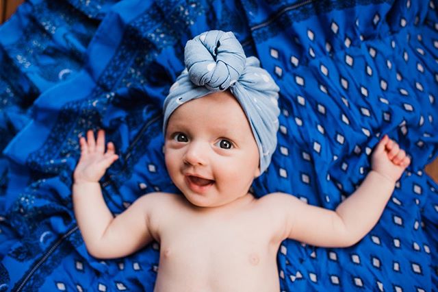 Atlas at 4months -loves having her diaper changed -dislikes sleeping -loves rolling over, and over and over! .
* I forgot to post these last month 😜 Swipe left .
📷 @trinitywalkerkeefer
#atlasrubyelizabeth #baby #4monthsold #daughter