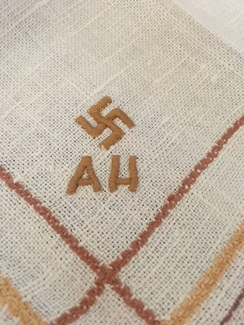 N3.jpg