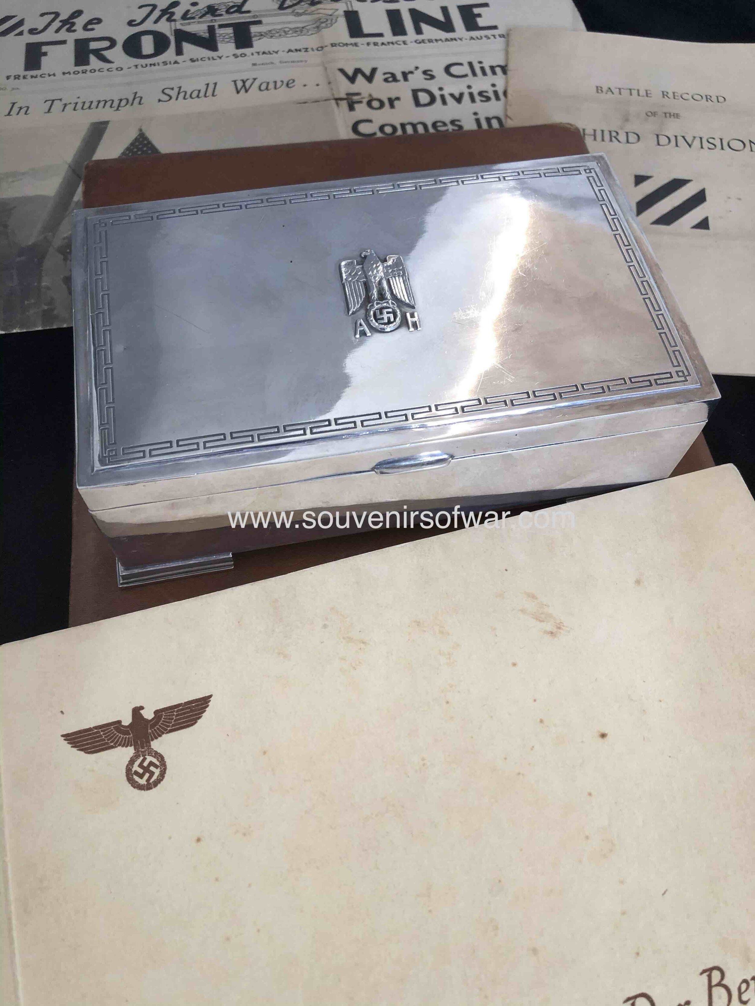 Souvenirs of war – Souvenirs of war