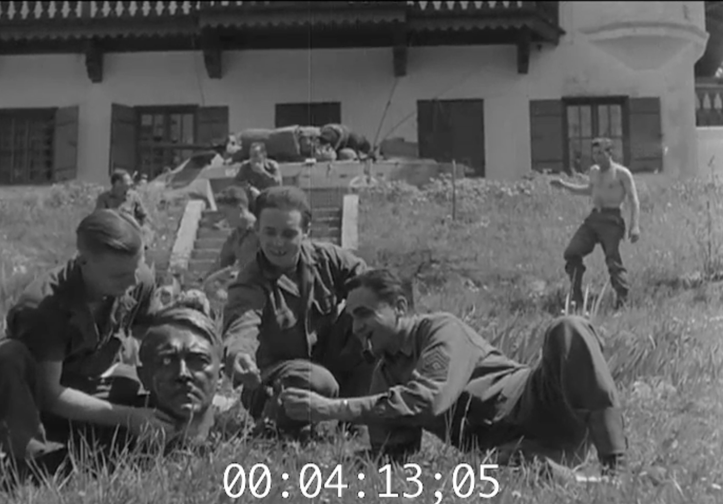 Troops 2.jpg