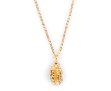 tuza vagina necklace.PNG