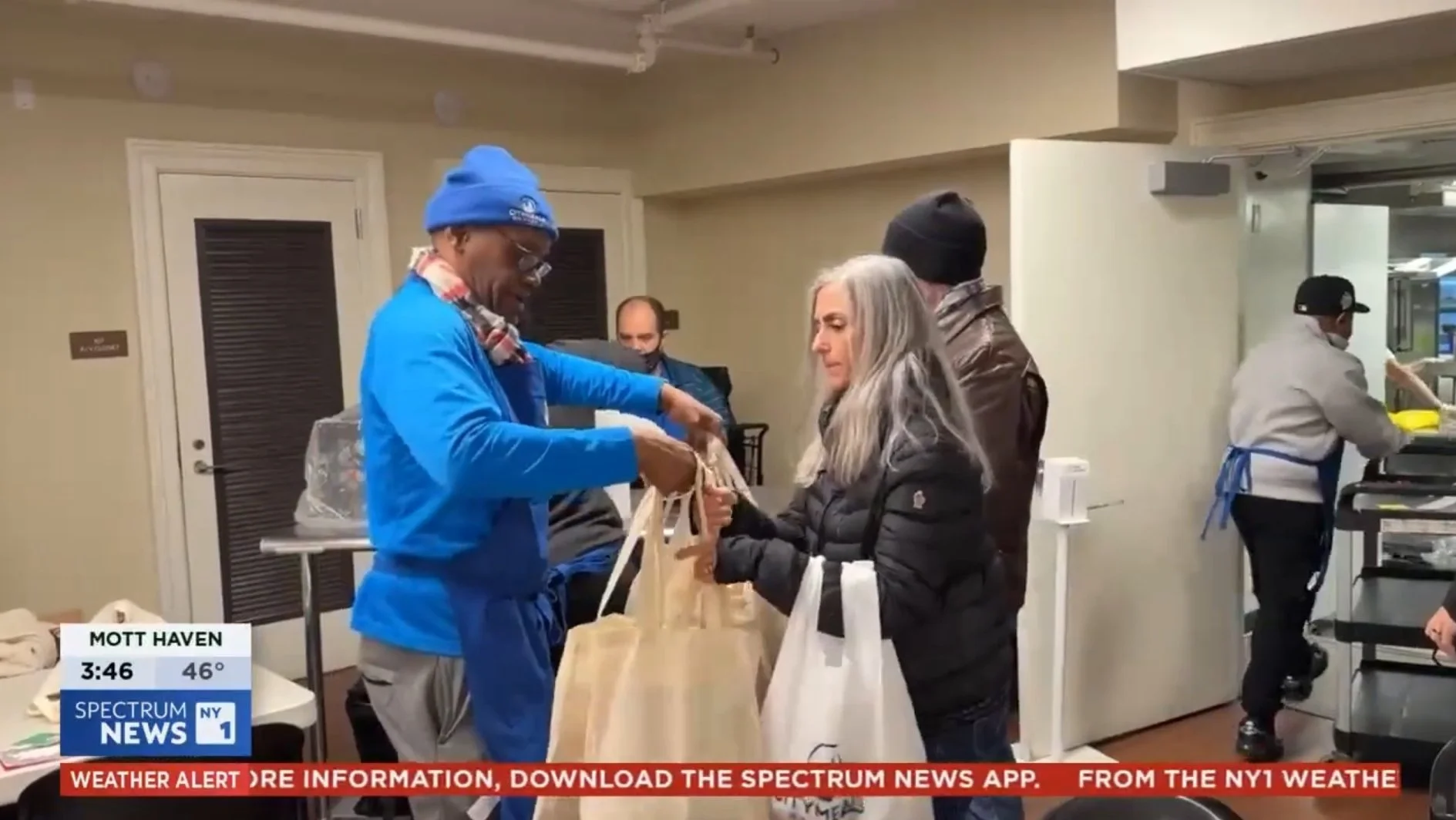 NY1: Volunteers Deliver Thousands of Holiday Meals to Older New Yorkers through Citymeals