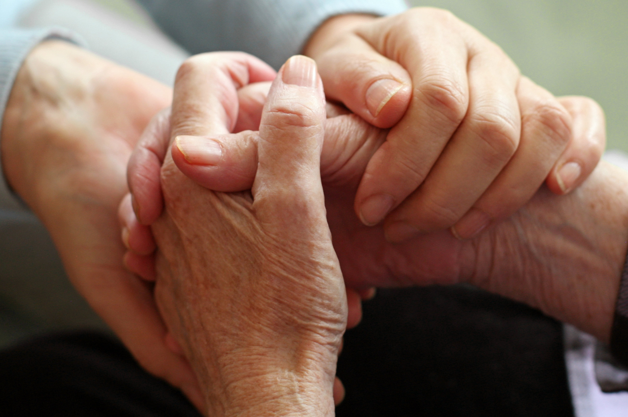 How to Be Supportive to Friends Experiencing Loss