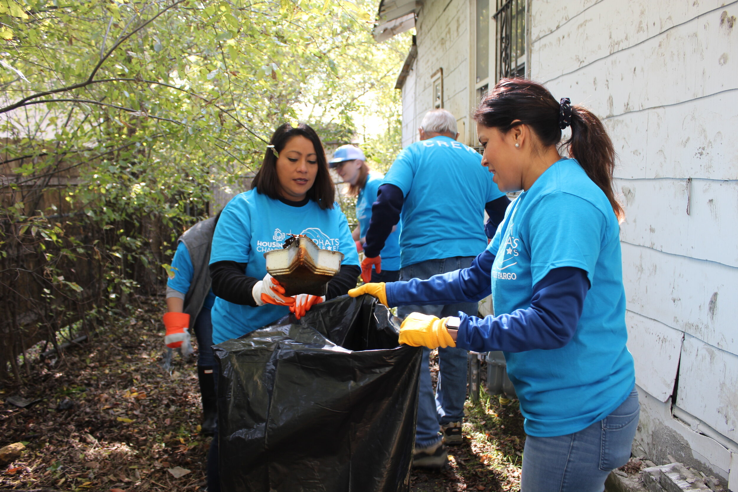 Volunteers_Alfred Brown house10.JPG