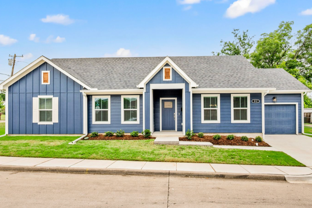 812 13th St., Plano, Texas