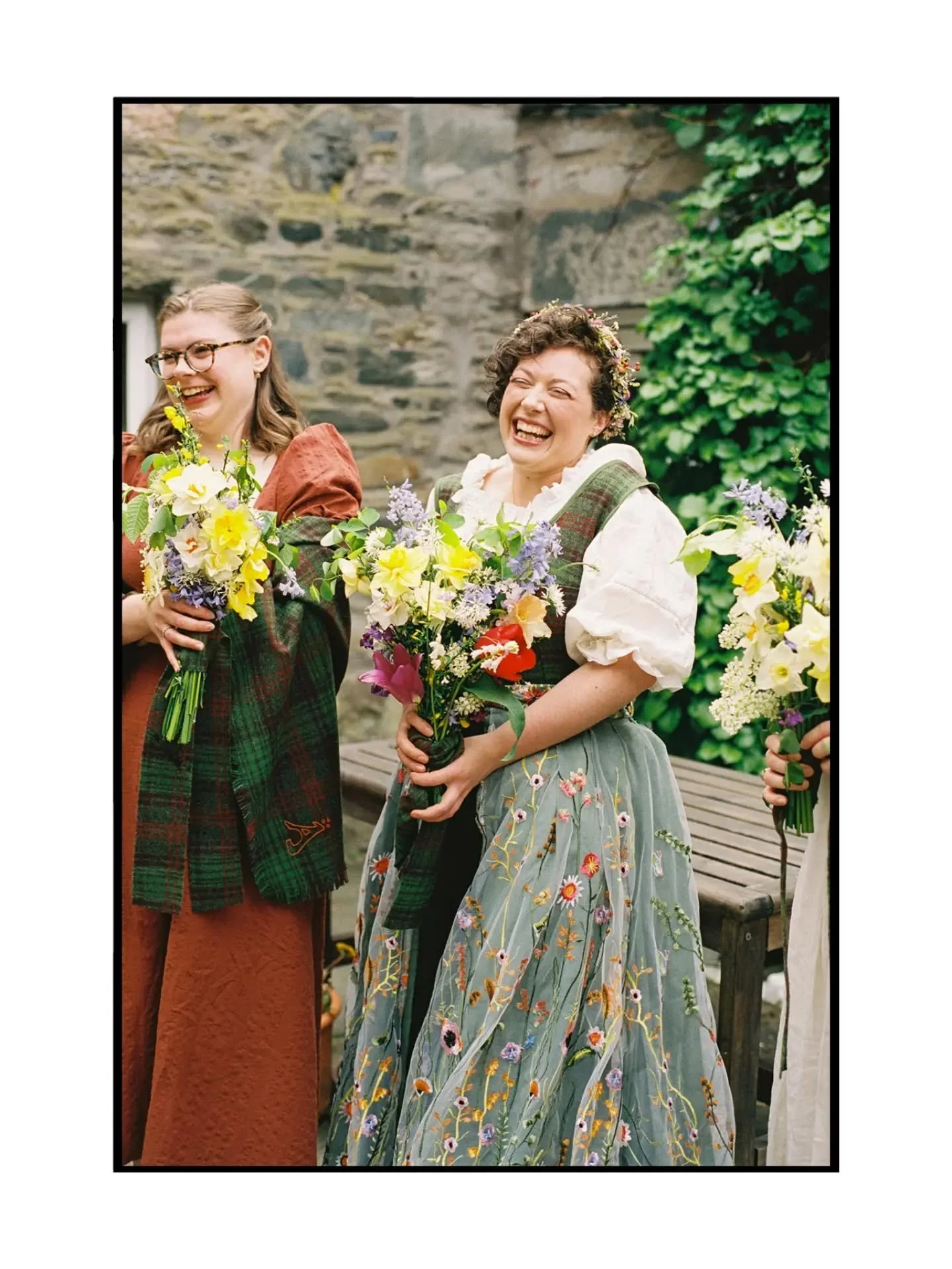 A few 35mm film scans from J&amp;I's magical wedding day in Aberfeldy and Fortingall, Perthshire 🌞 

#perthshirewedding #perthshireweddingphotographer #fortingallwedding #35mmfilm #filmphotography

Perthshire Wedding Photographer :
Scotland Wedding 