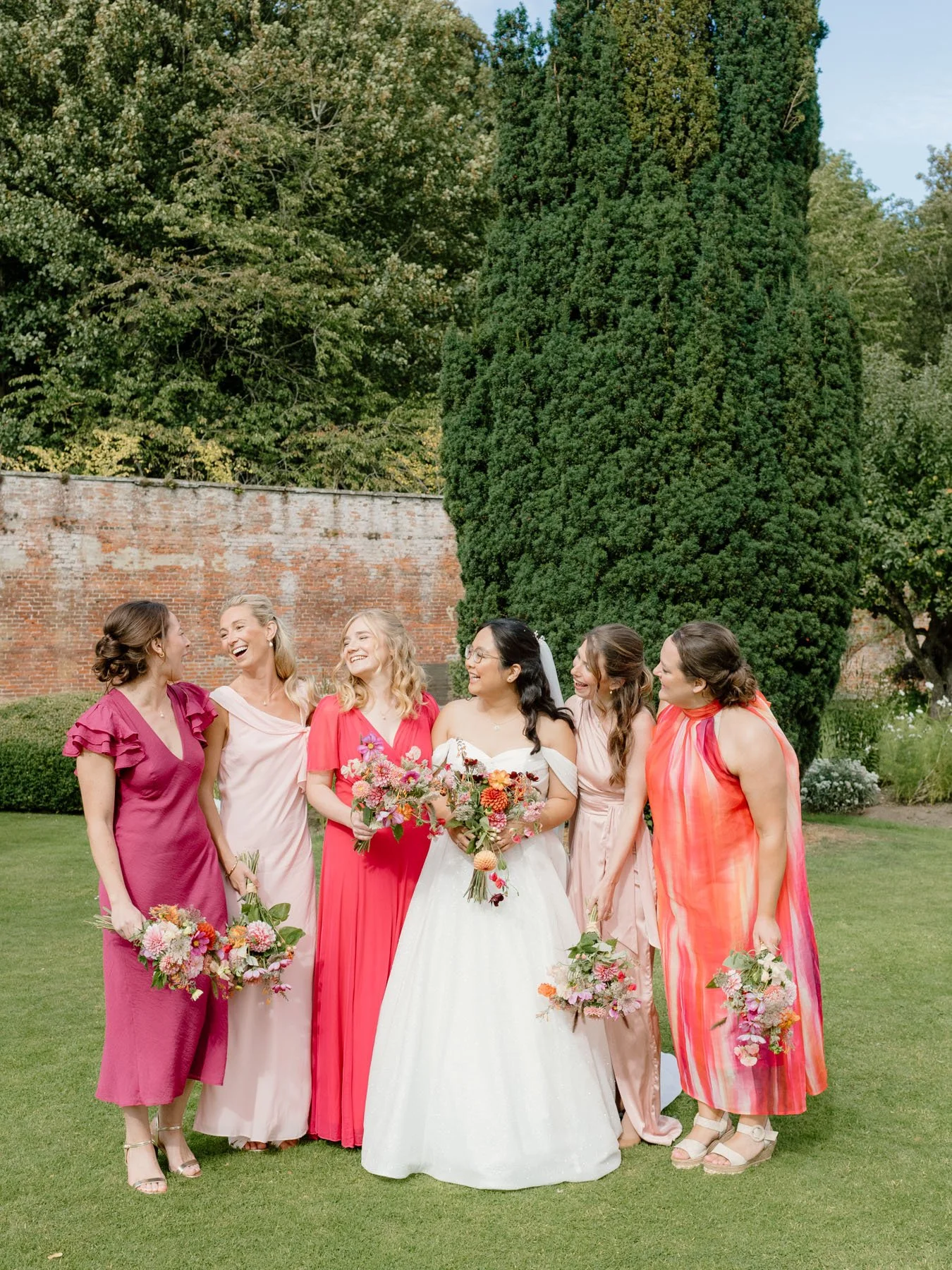I adore a walled garden ceremony so I was very excited to return to The Byre of Inchyra to be part of Joanne &amp; Andrew's glorious late summer wedding. 

This day was a total feast for the eyes, from Joanne's incredible Chinese dress to the warm pi