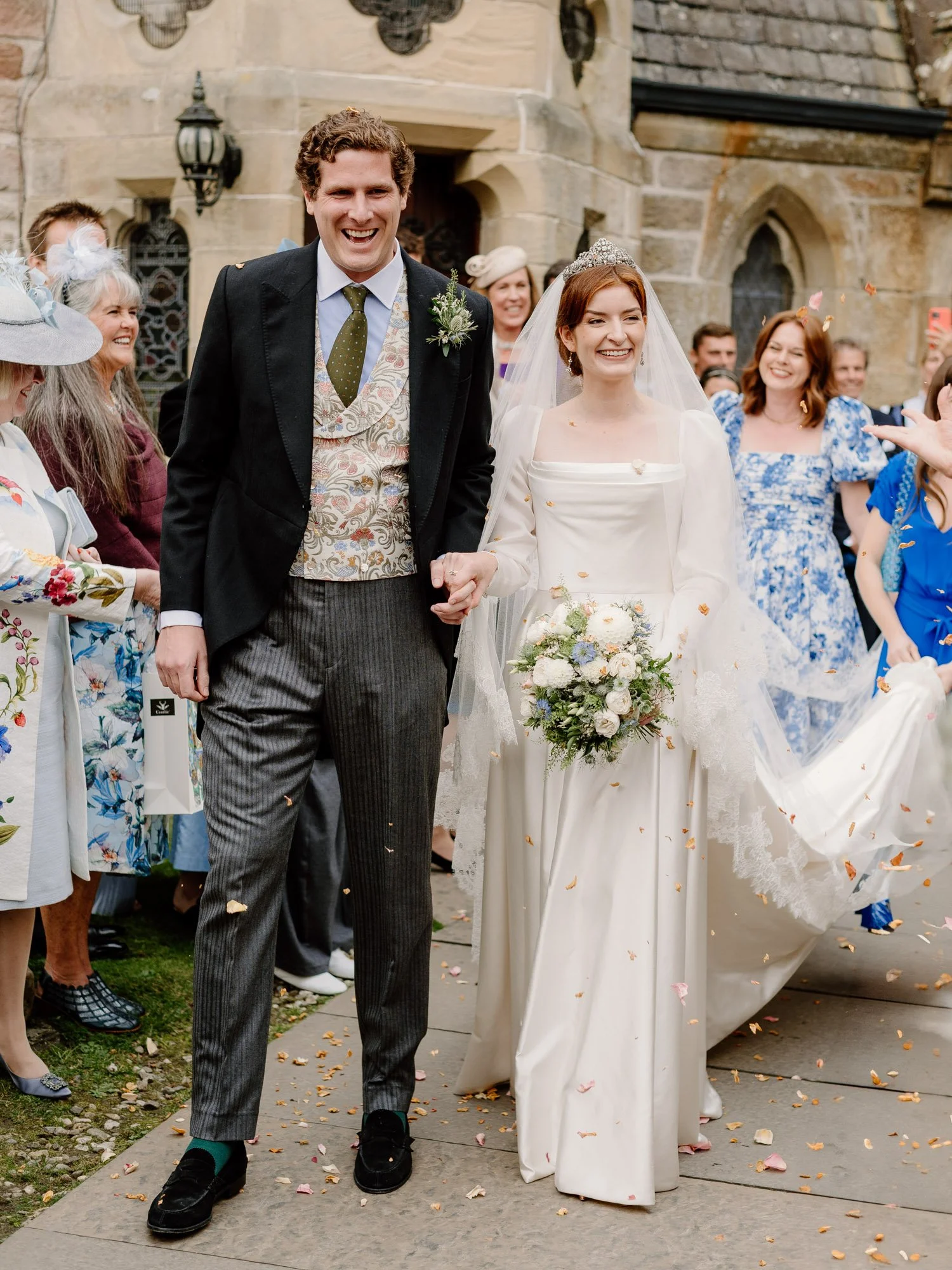 Thinking back to this wonderful September wedding on the banks of Loch Lomond with Georgina &amp; Terrence ✨

Shot for Colin Ross

#lochlomondwedding
#perthshirewedding #scotlandweddingphotographer #scotlandwedding

Perthshire Wedding Photographer :
