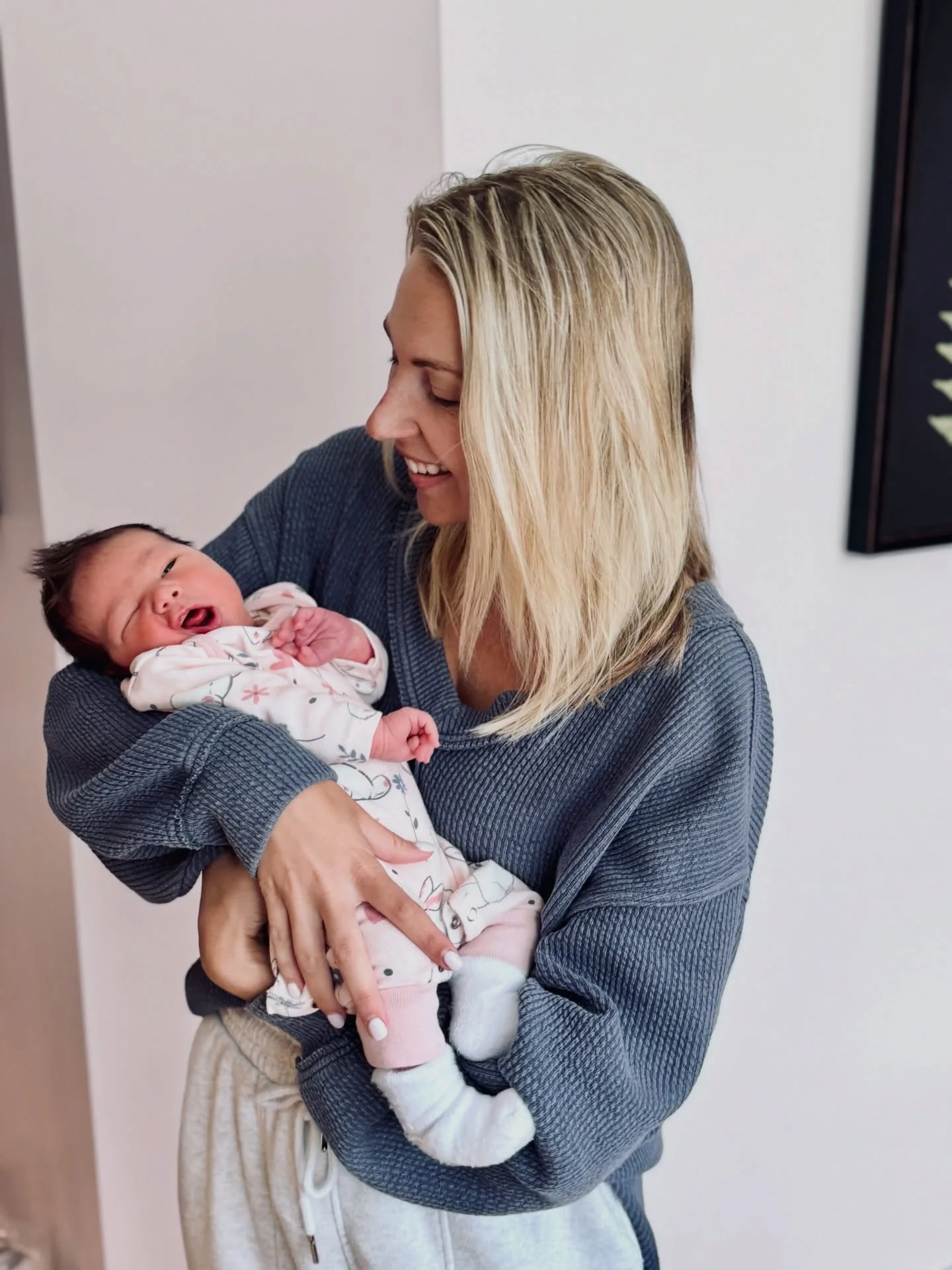 Shoutout to my sister for being the most amazing person I know and for making me an auntie to this sweet, gorgeous girl! I have never known a love like you, Kyle Poppy. 🌸🩷🍼 so beyond proud and happy for you @oliviacovert_ &amp; @zakcovert !!