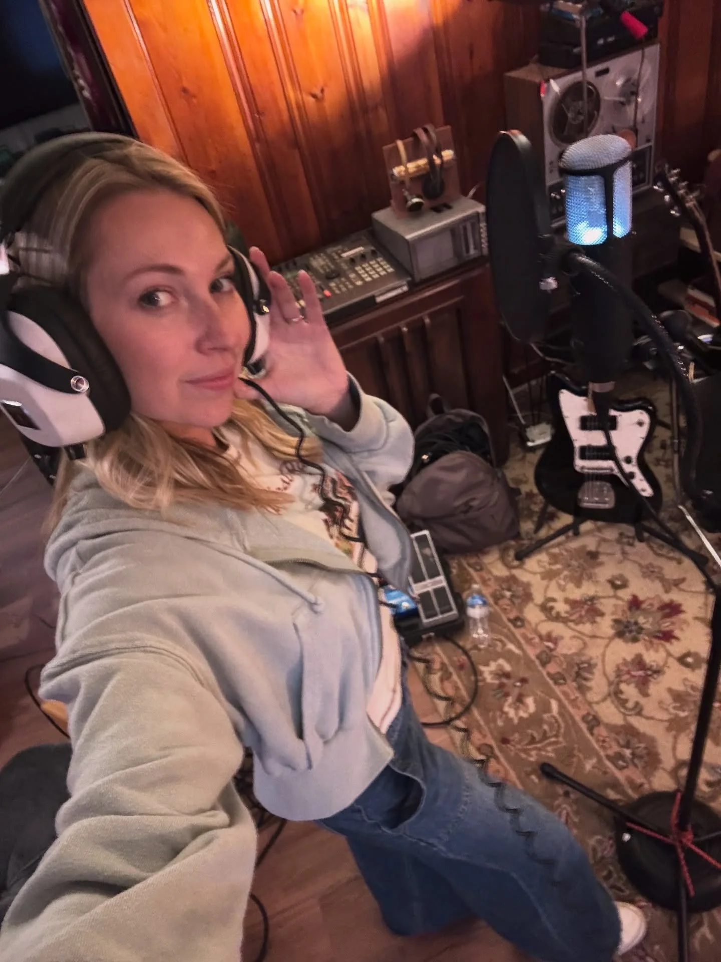 Got back in the studio today and truly can&rsquo;t wait to show you😍 🩵 @portgibsonrecording 
.
.
 #recording #studio #newmusic