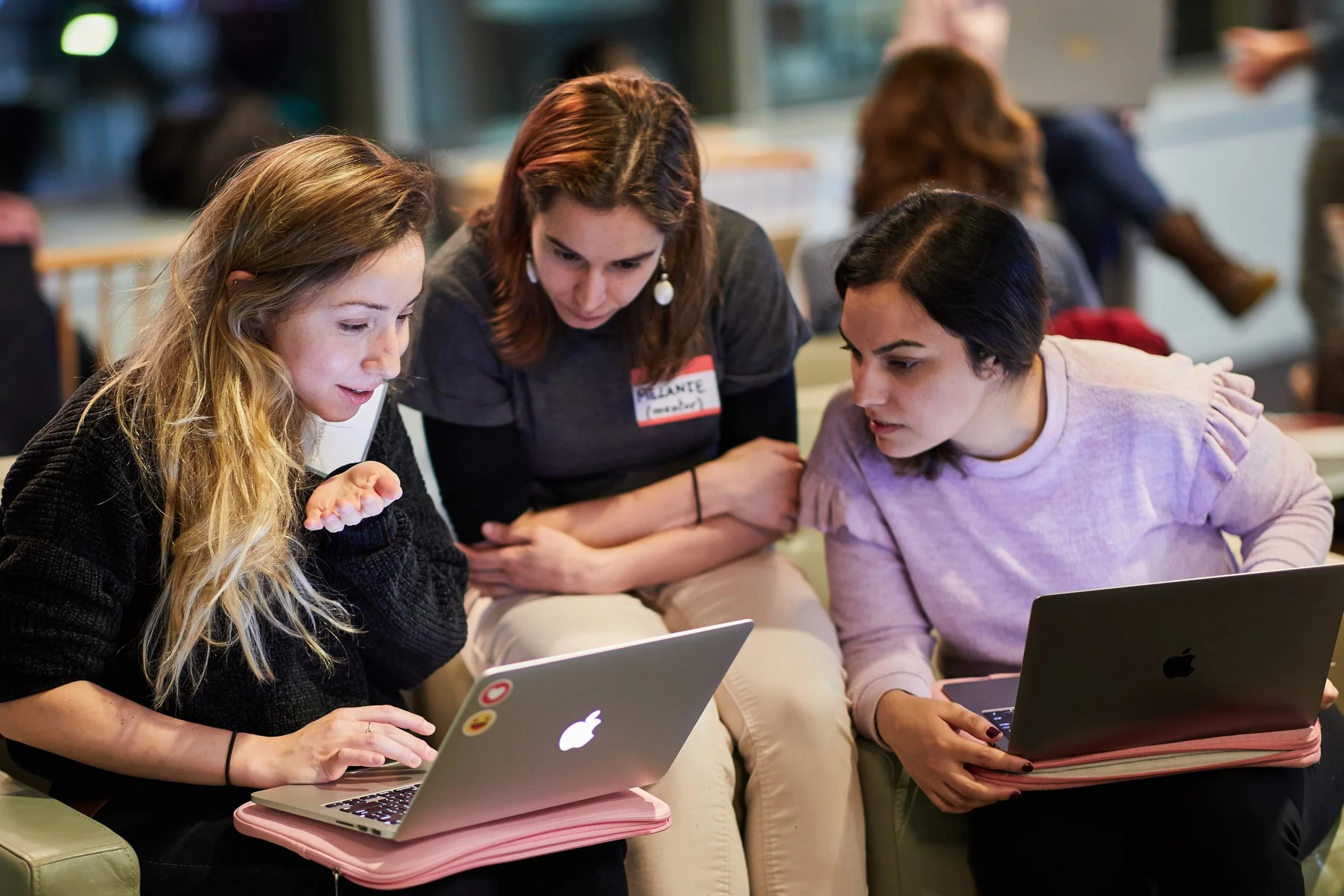 microsoft-hackathon-women-data-science-teamwork-cambridge.jpg