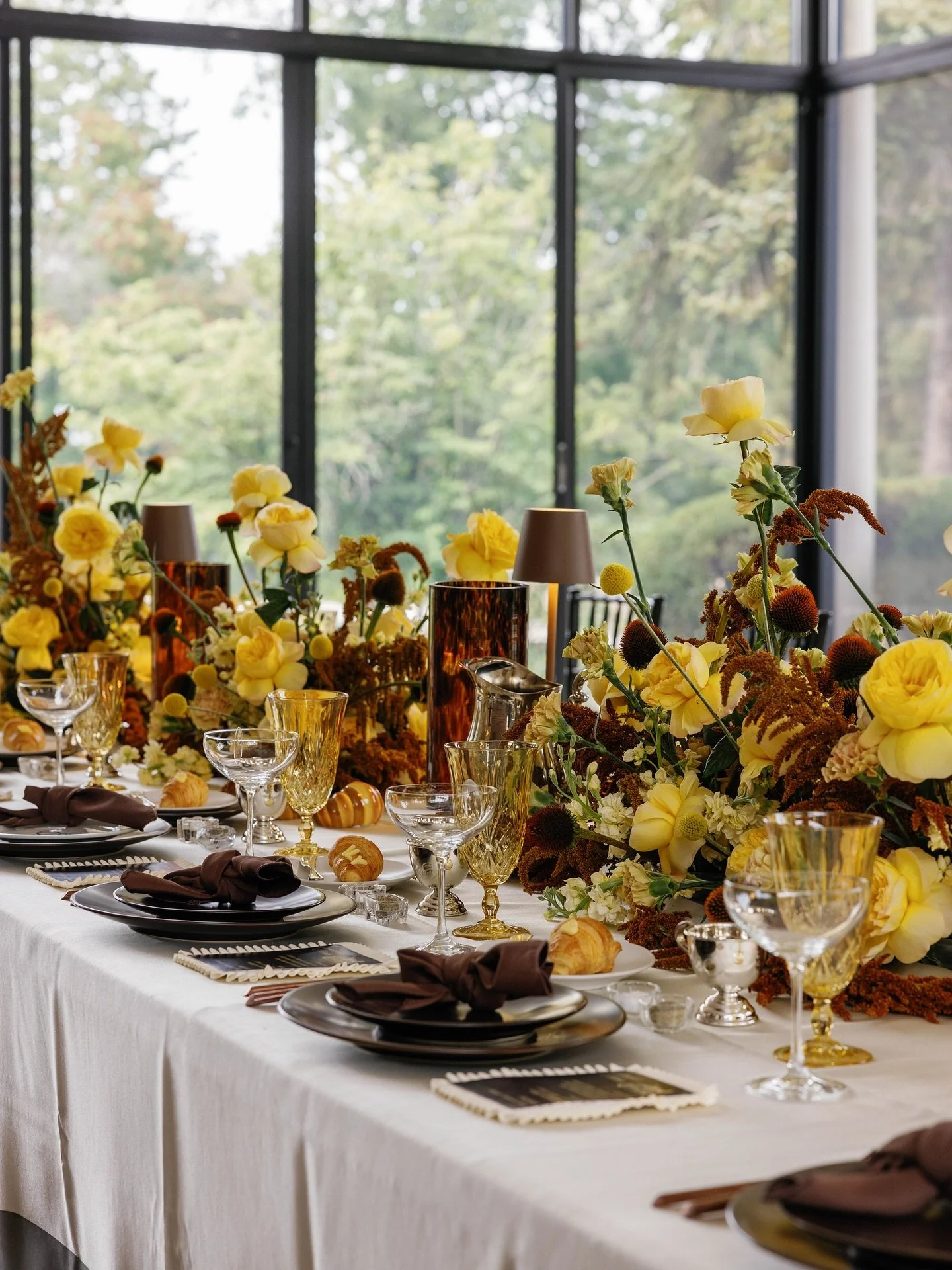 A tablescape kissed by autumn. 

Design: @maddoxandrose
Florals: @zacharybradydesigns
Draping &amp; custom bar: @dreamsdesignedbyaugust
Rentals: @emprulou &amp; @ingoodcompanyrentals
Custom sign: @_alloutevents_