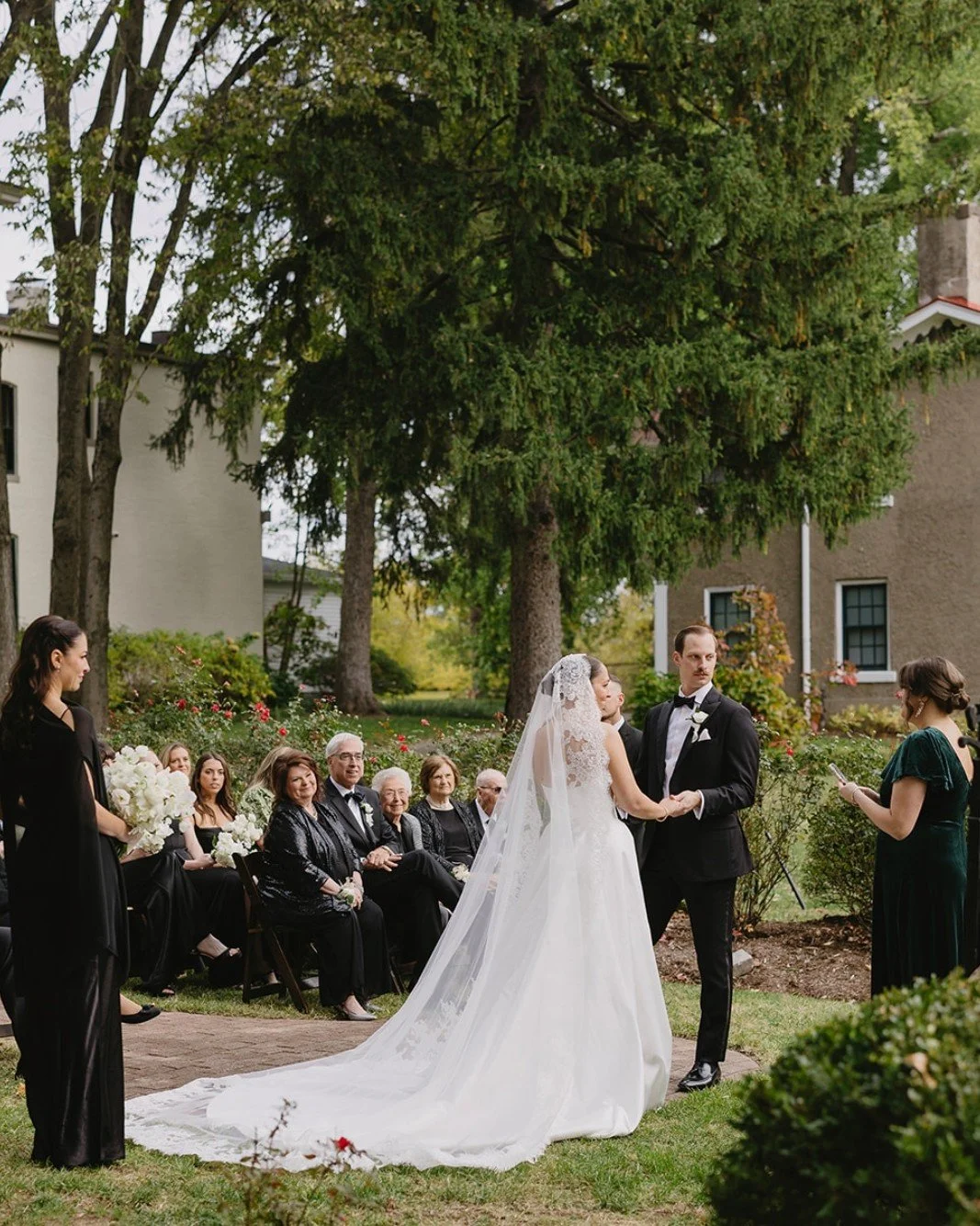 Moments that matter.

Planner: @christinaburtonevents
Photography: @sydneydarwinphotography
Venue: @petersondumesnilhouse