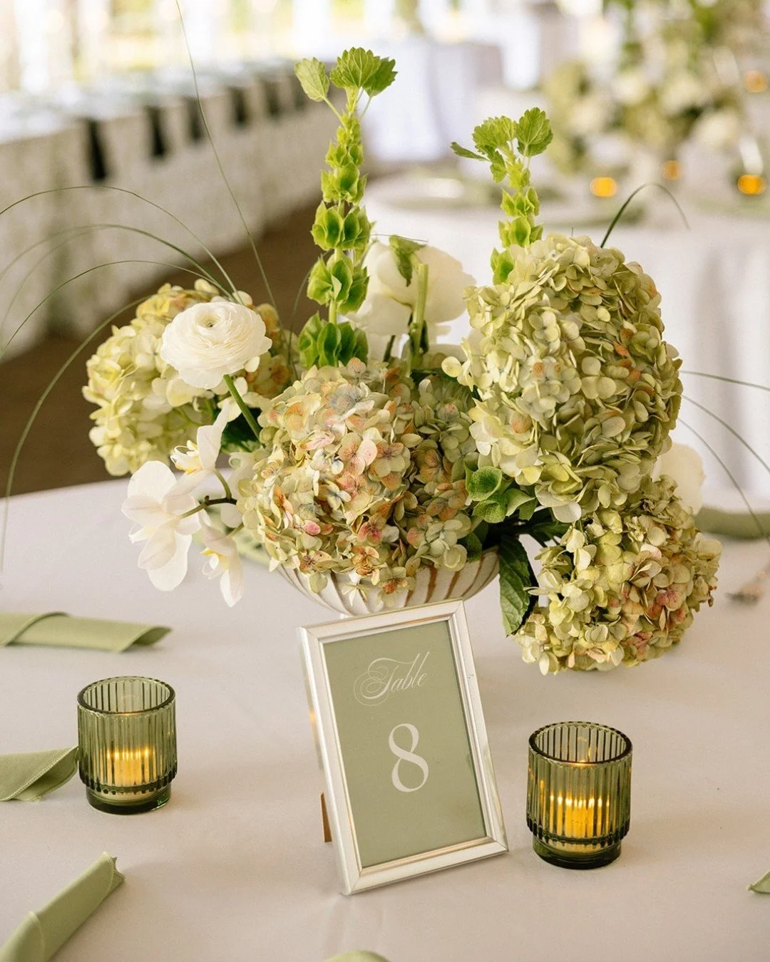 Obsessed with fluffy hydrangea moments.

Photography by: @firmanchor