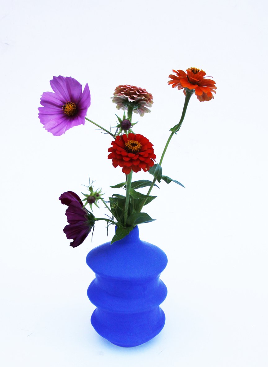 blue vase w flowers.jpg