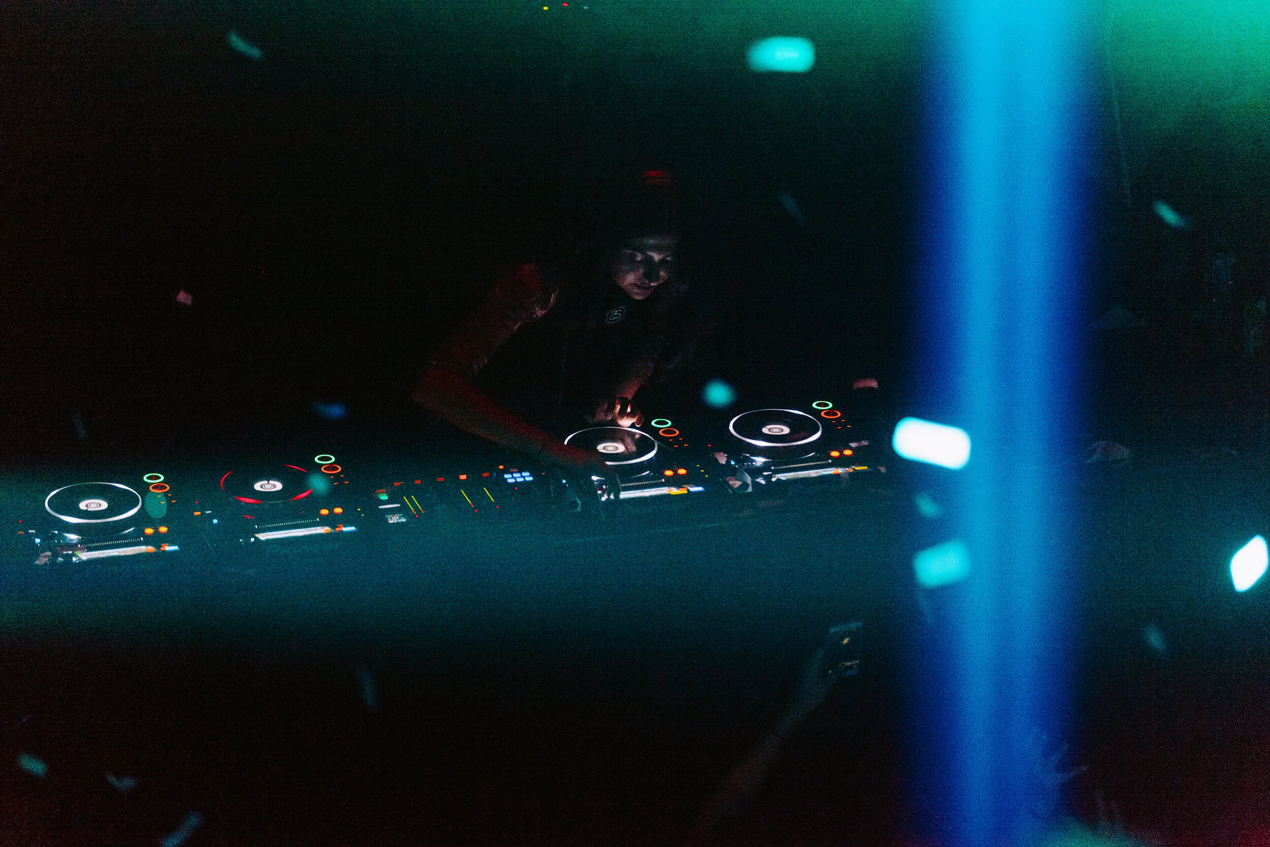 Netter_DTB_Anna Lunoe_Gozilla 2017_002_editRESIZ2020.jpg