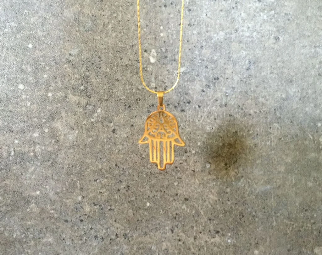 gold hamsa.JPG