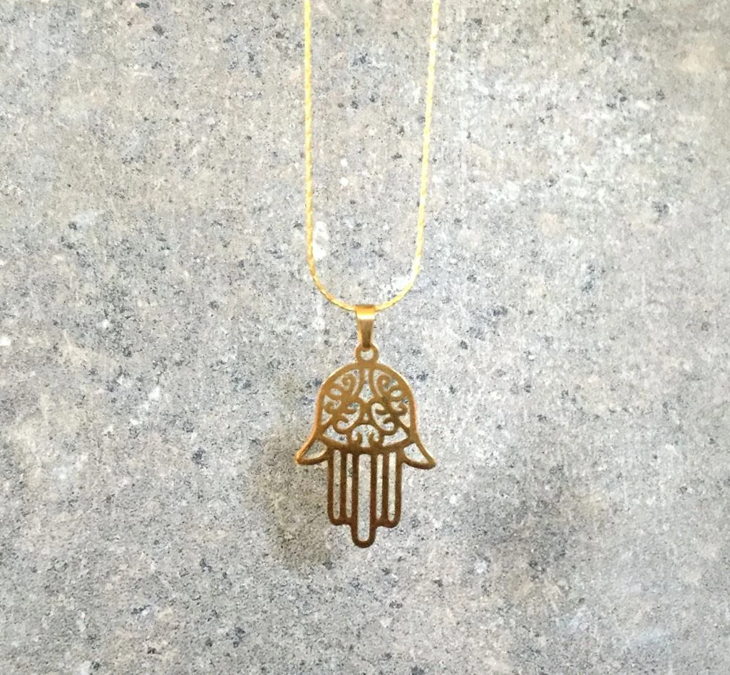 gold hamsa3.JPG