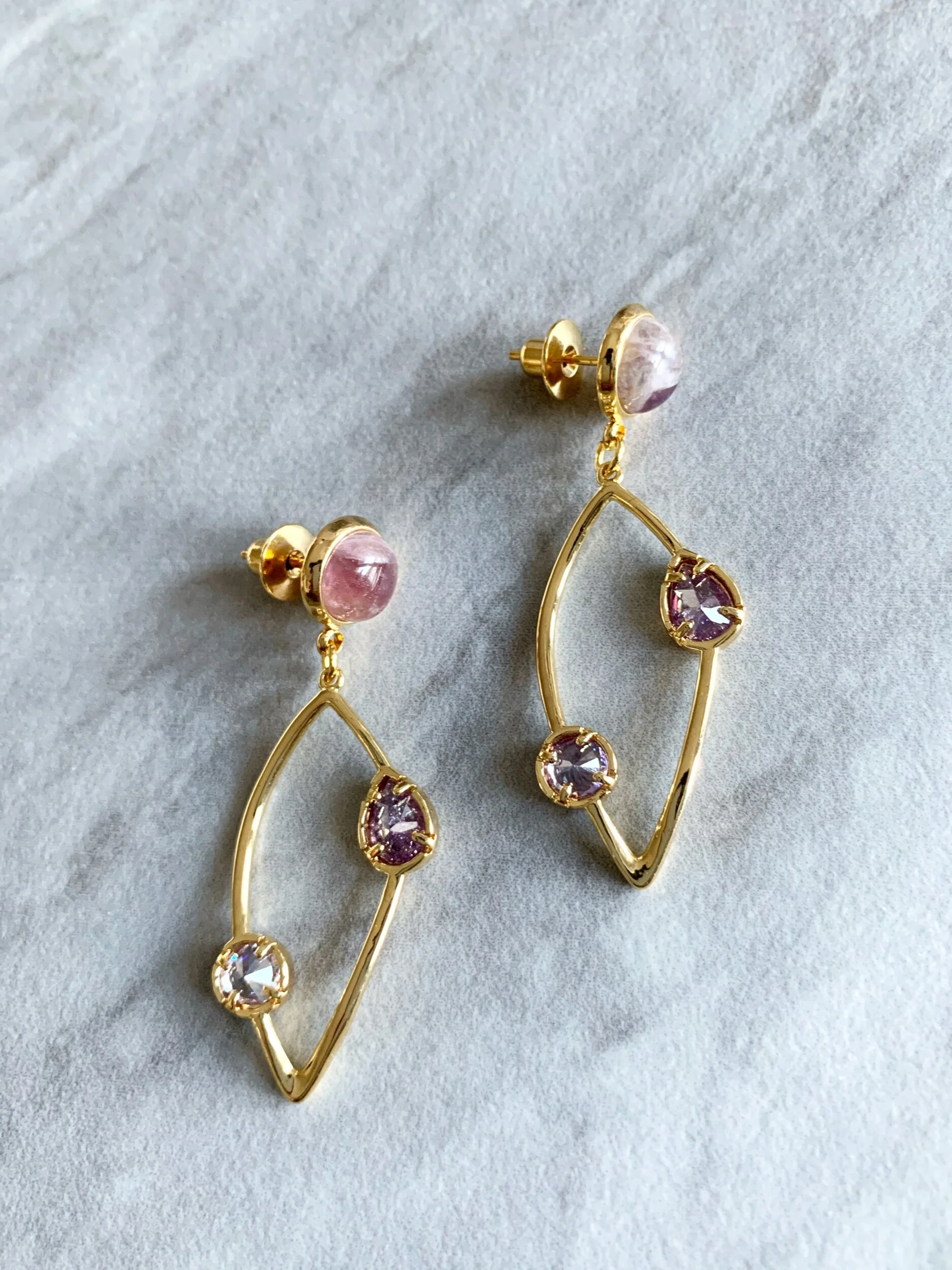 307D70A1-4DC6-4E7A-8B3A-B2037A395997