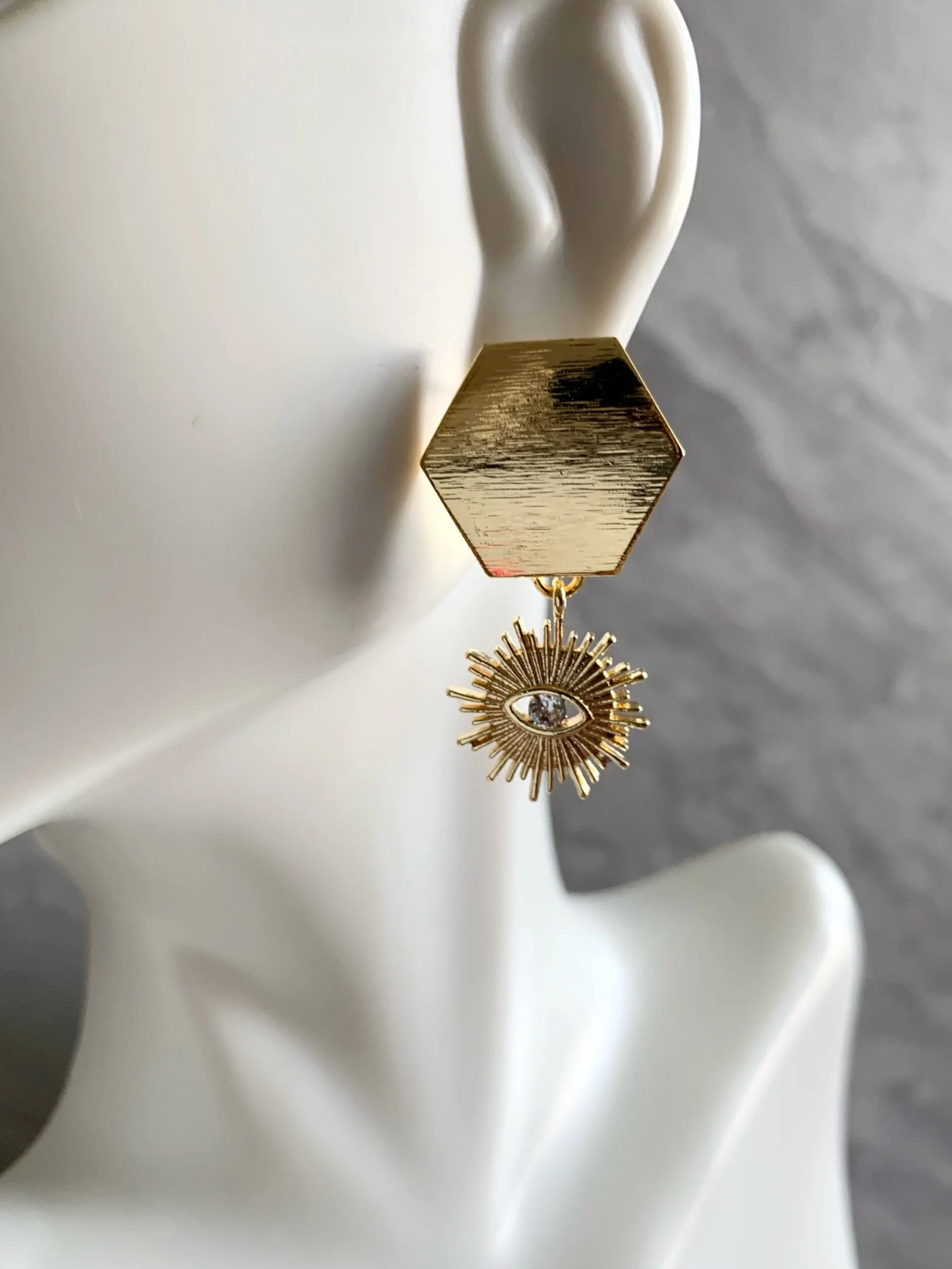 7A64E4EB-BB48-4BB0-9C8B-791F032D89DB