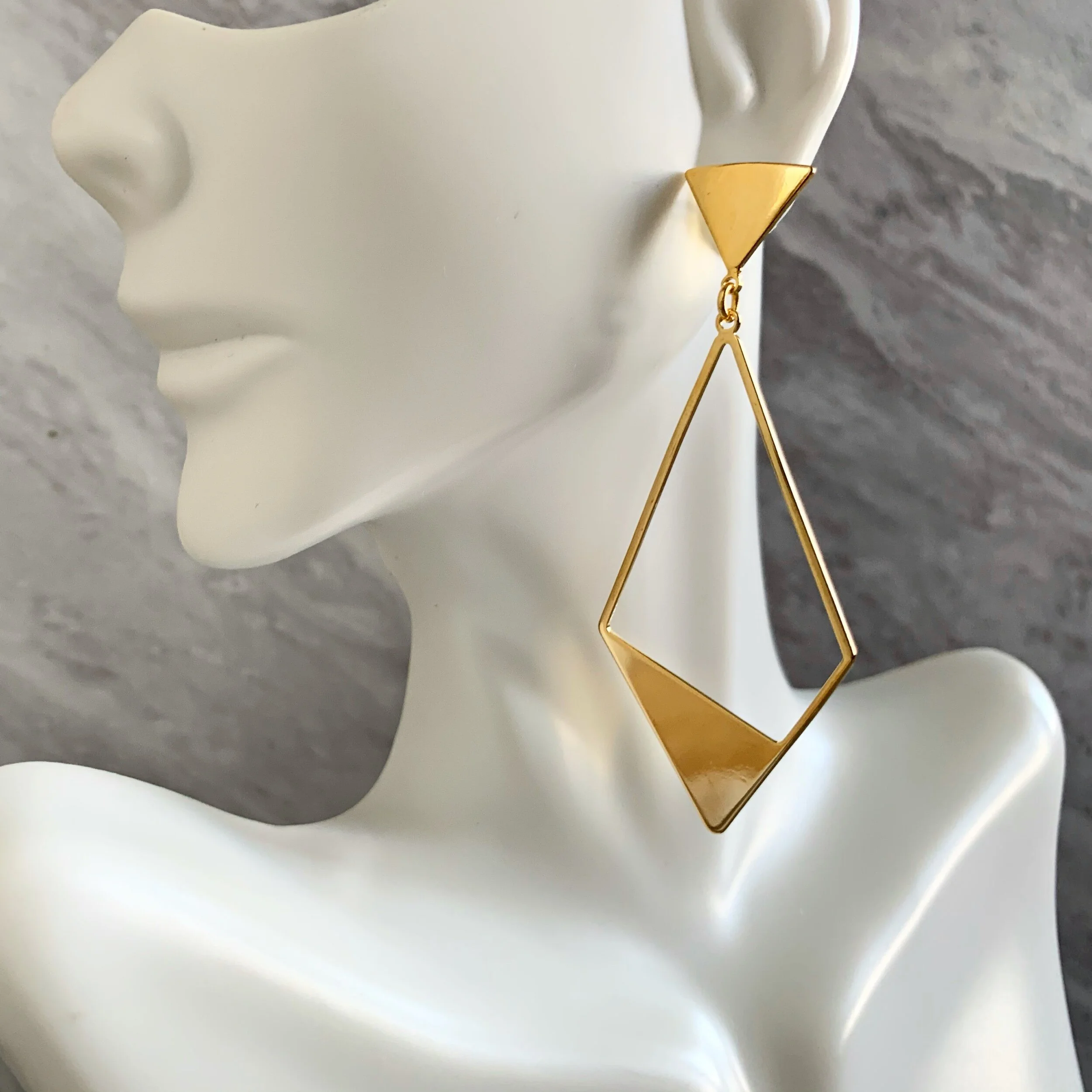 C936C50B-5233-4E09-AB4D-EACEC2122C34