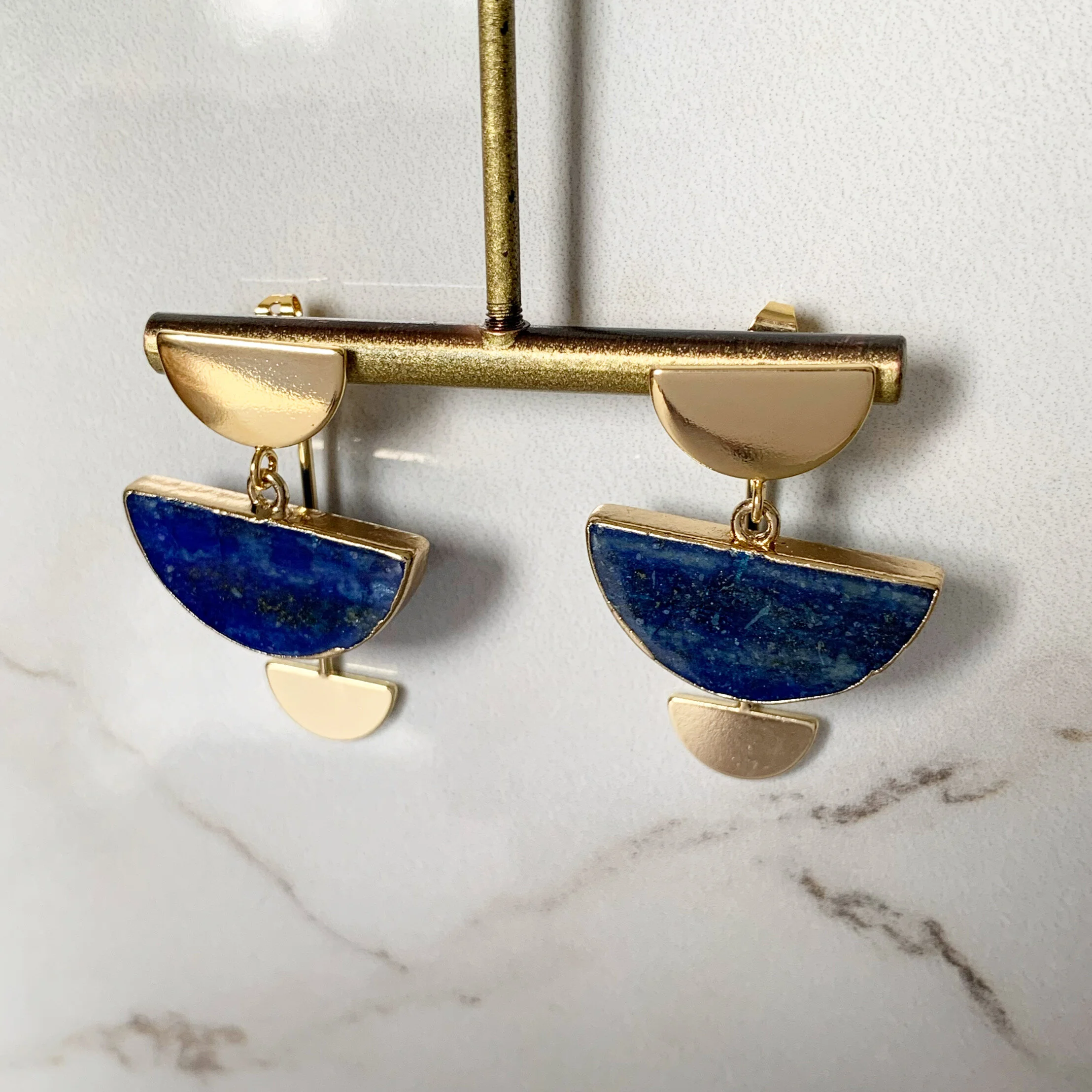 0916D7EF-A416-44C8-856D-36AB530AEFD0