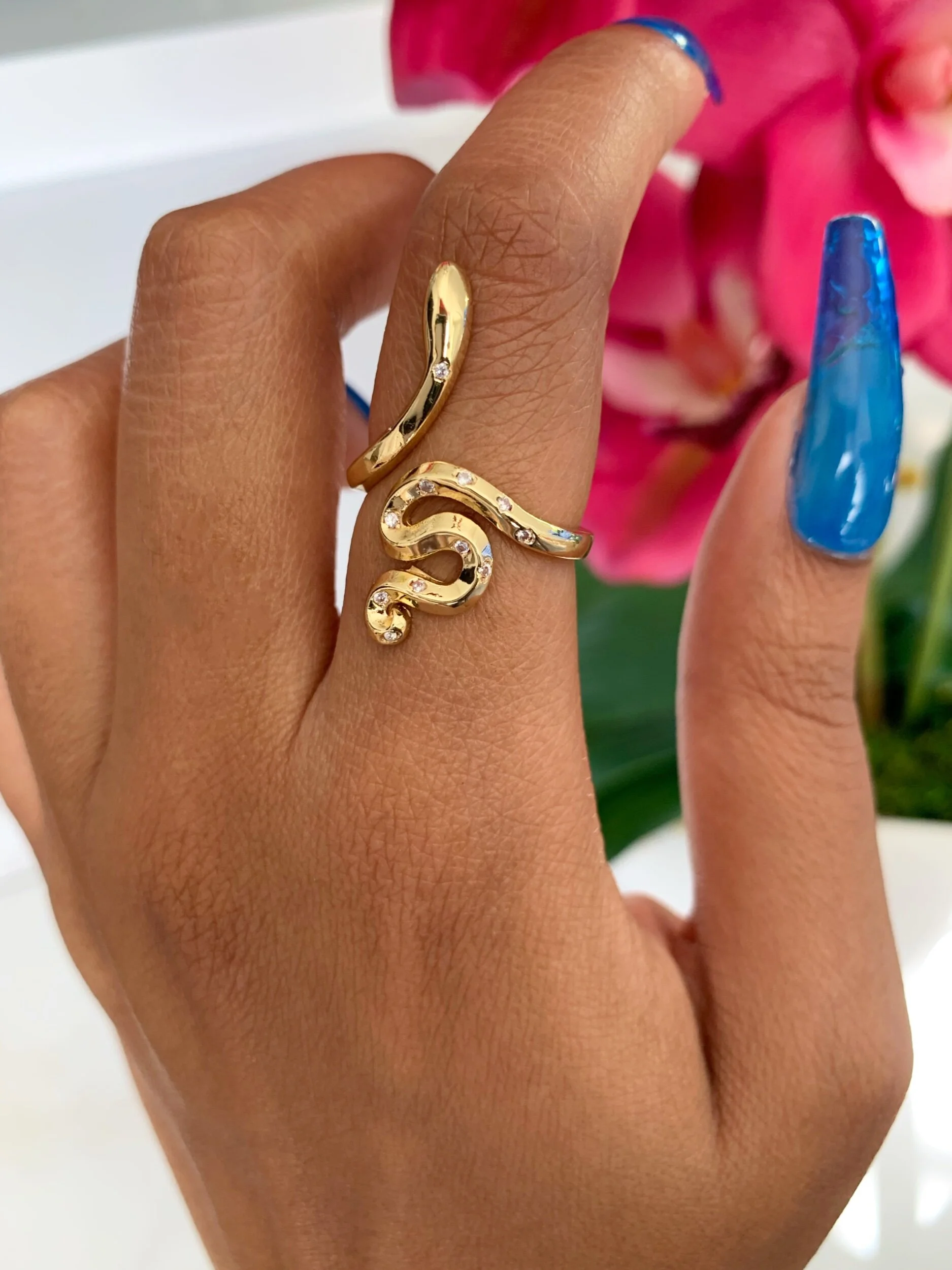 E09D38D0-9DE1-4AE0-A72E-11E33944E404