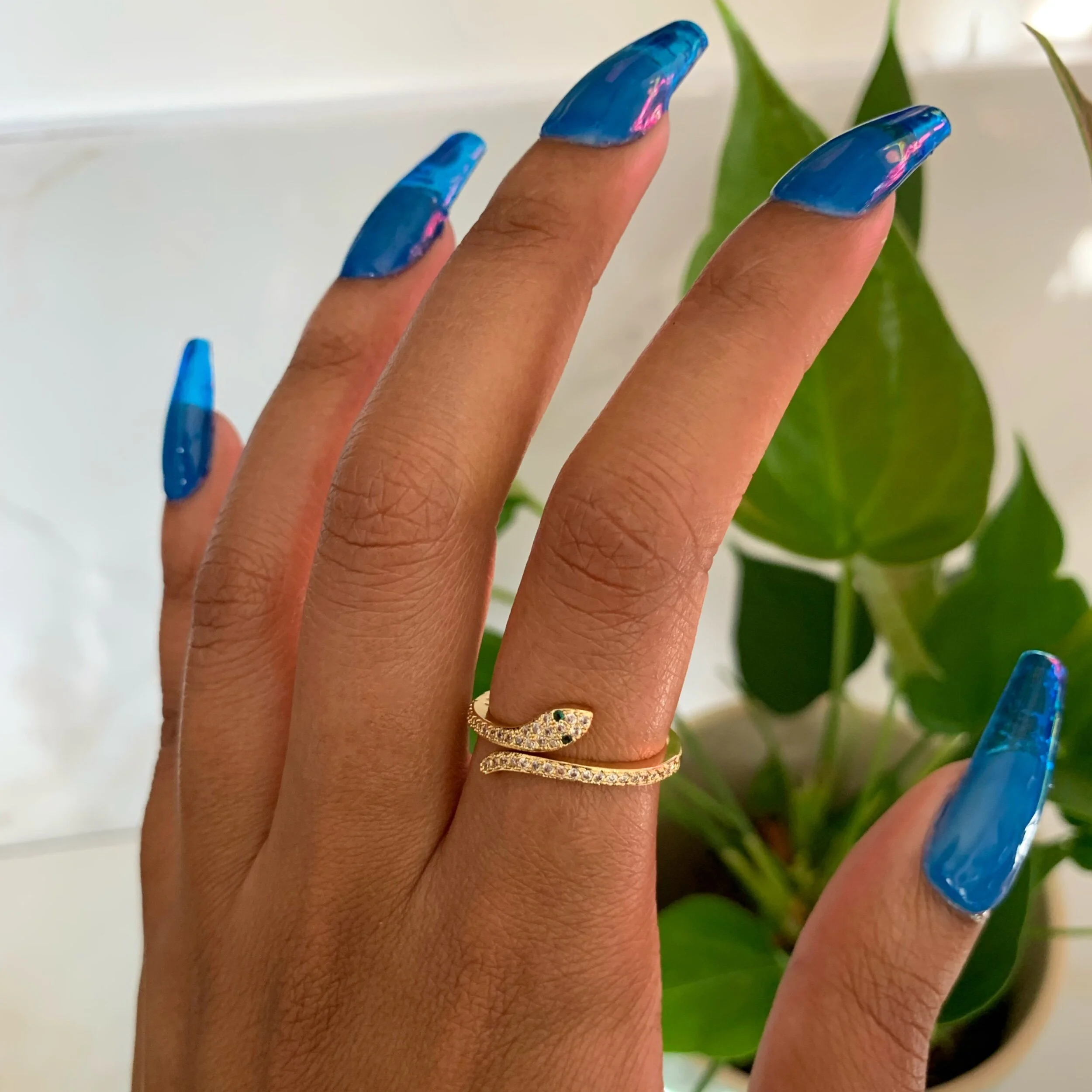 AAC7EE98-76D1-43B7-AB19-A604D6FAB45B