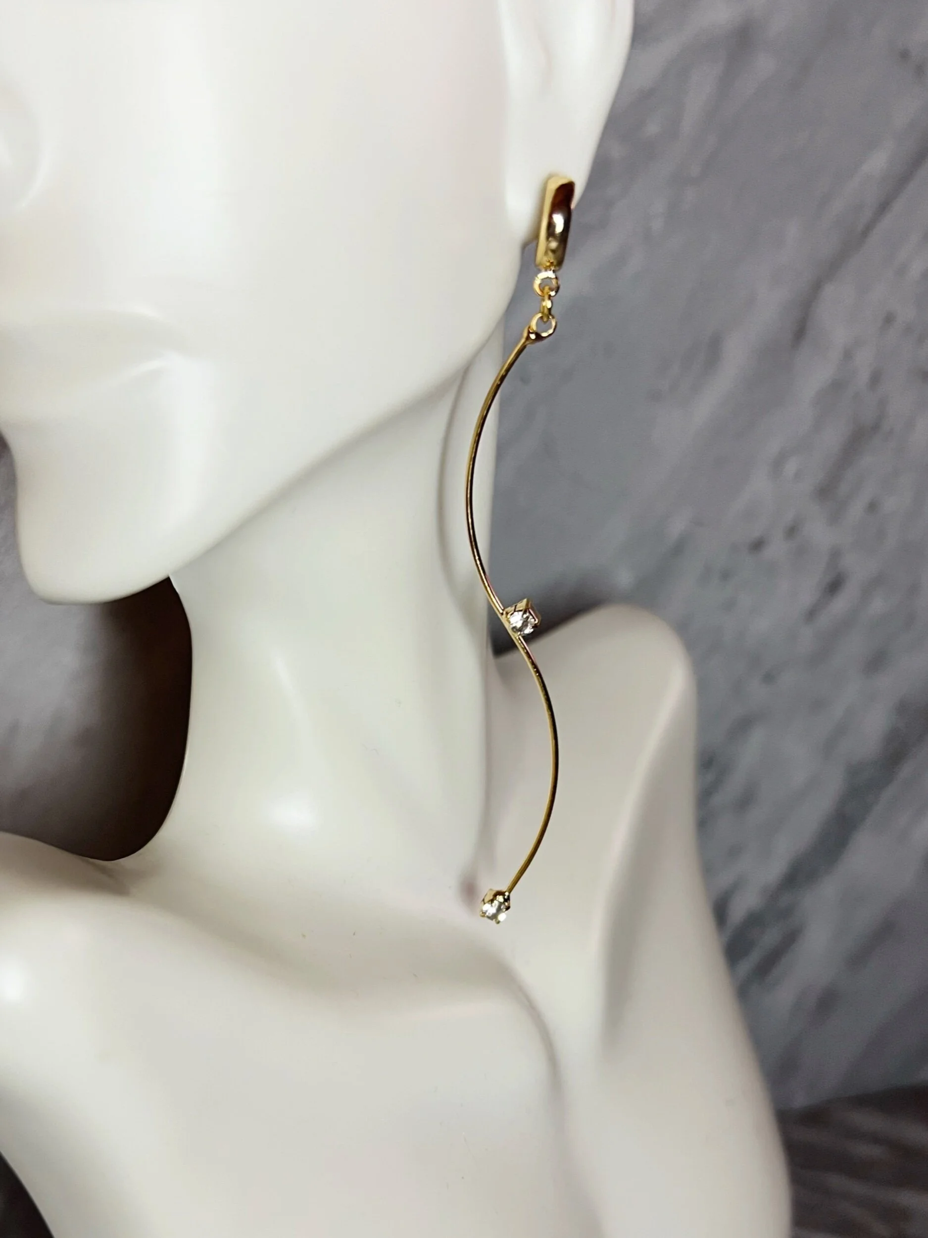 CCB97A0B-EE6F-487D-BAA4-91CA94826E49